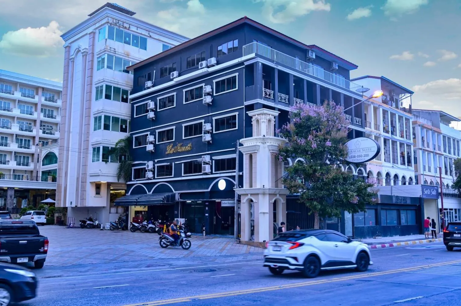 Property building in Le Manate