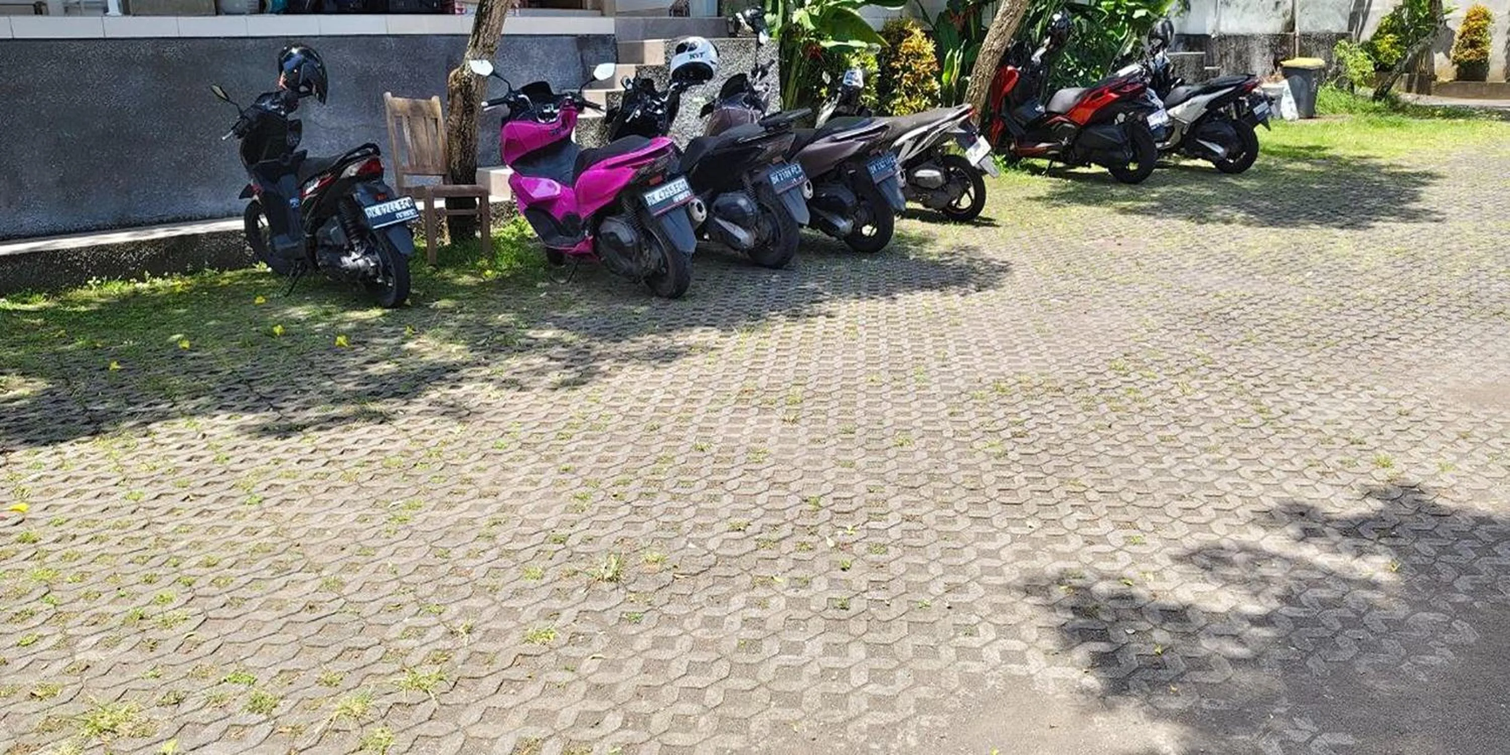 Parking in Kusuma Homestay Kerobokan