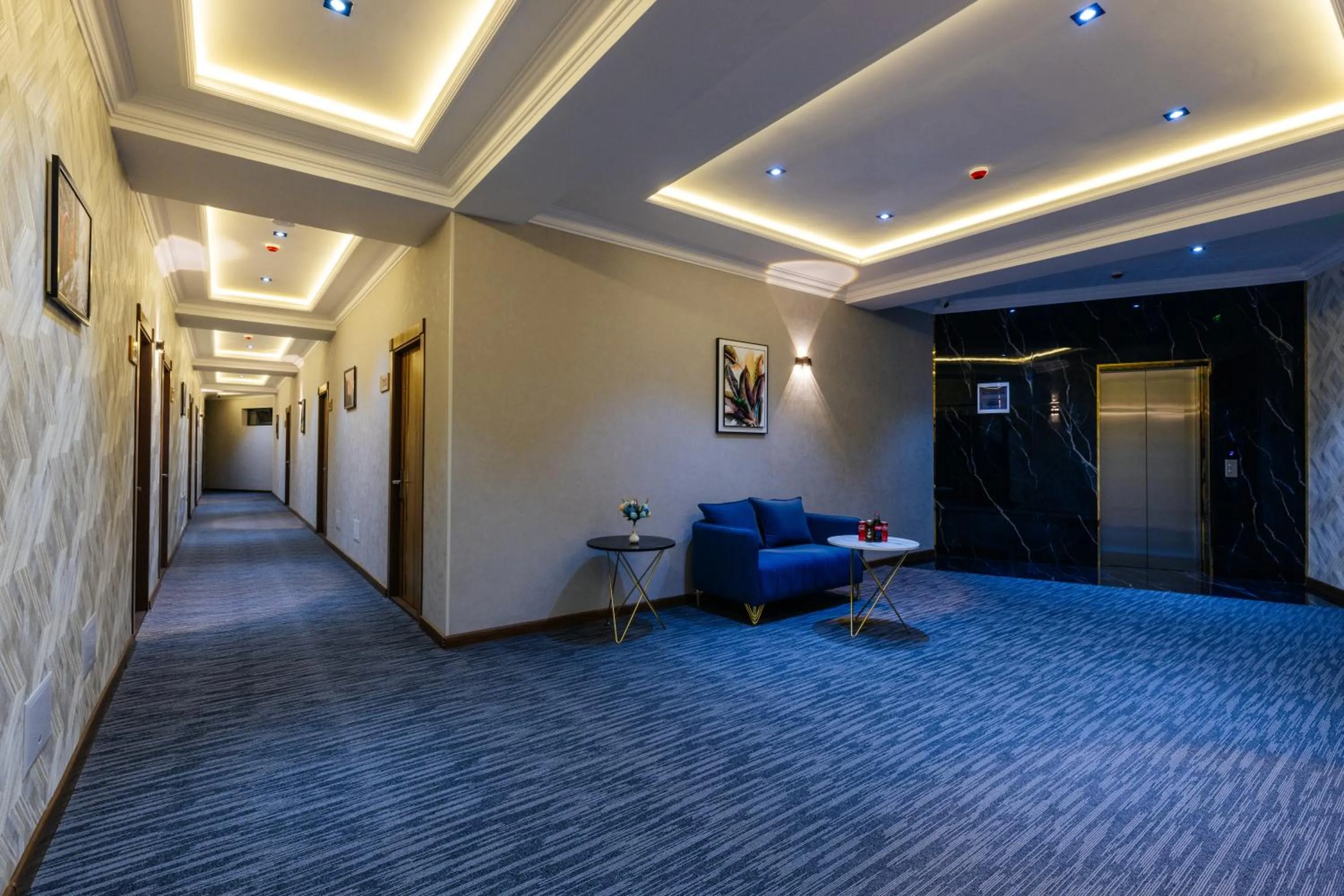 Royal Sebzor Hotel
