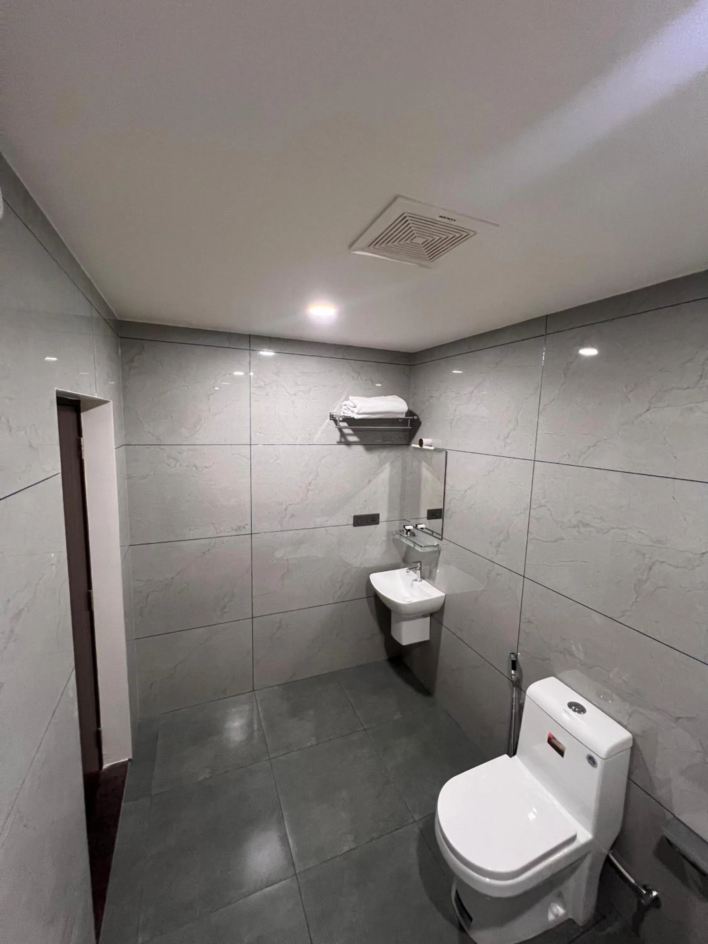 Bathroom in The Lotaz Hotel