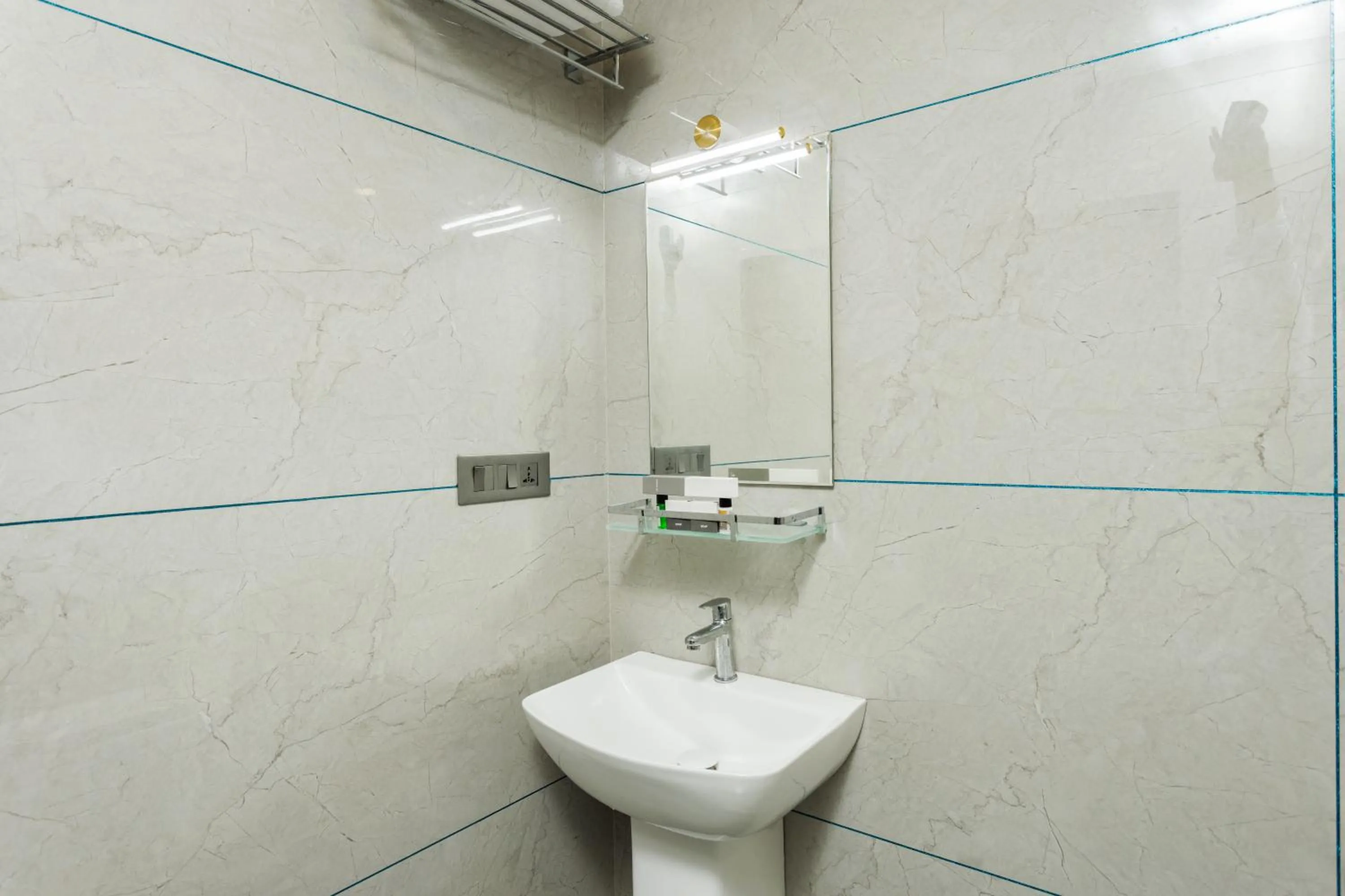 Toilet in The Lotaz Hotel