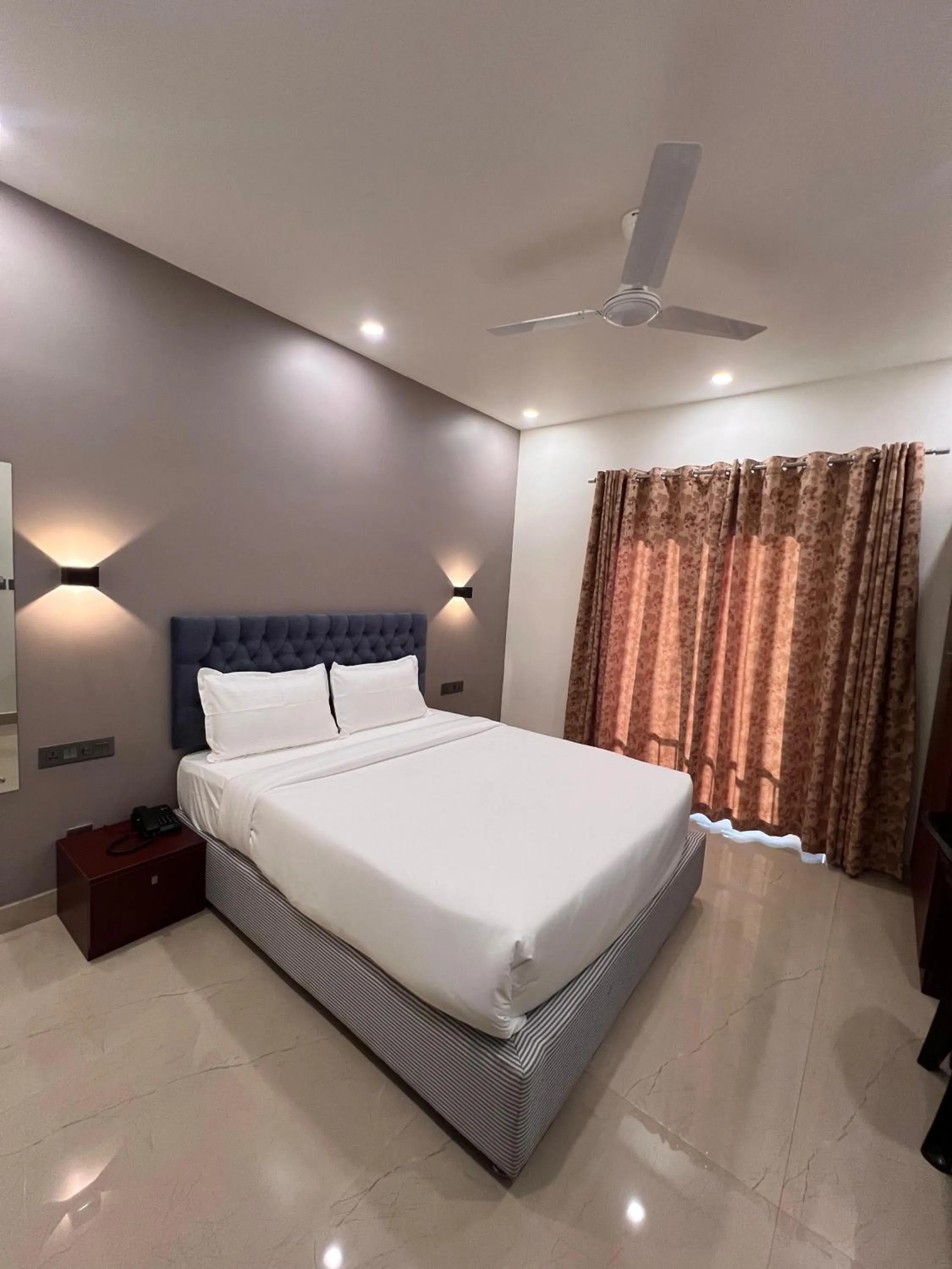 Bedroom, Bed in The Lotaz Hotel