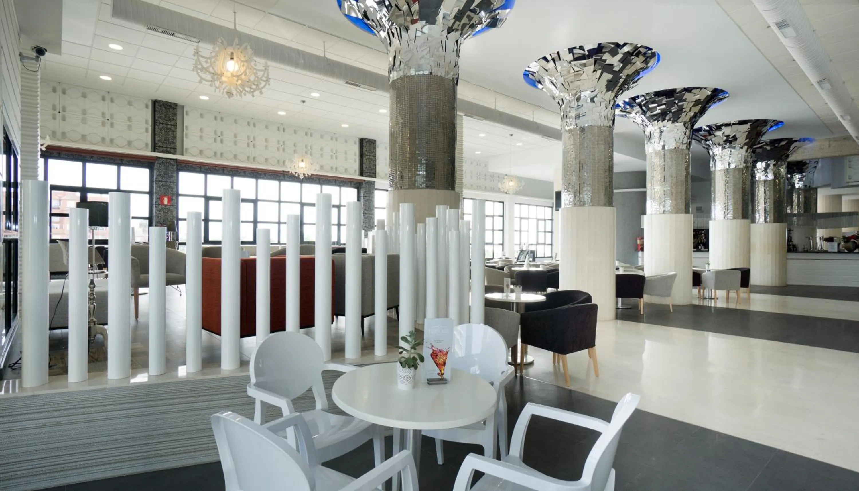 Lobby or reception in Hotel Puente Real