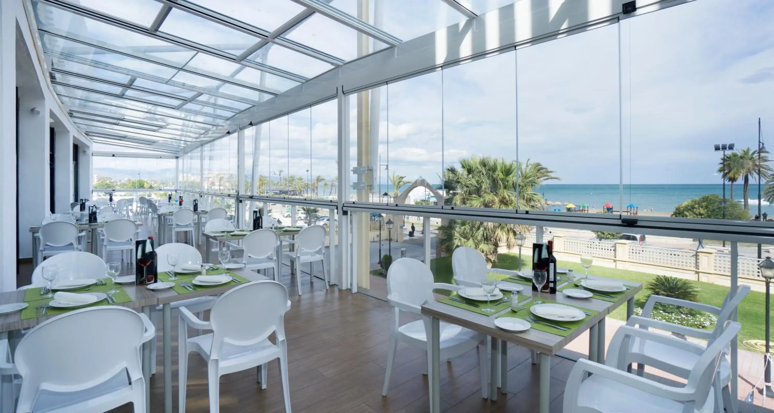 Restaurant/places to eat in Hotel Puente Real Restaurant/places to eat in Hotel Puente Real