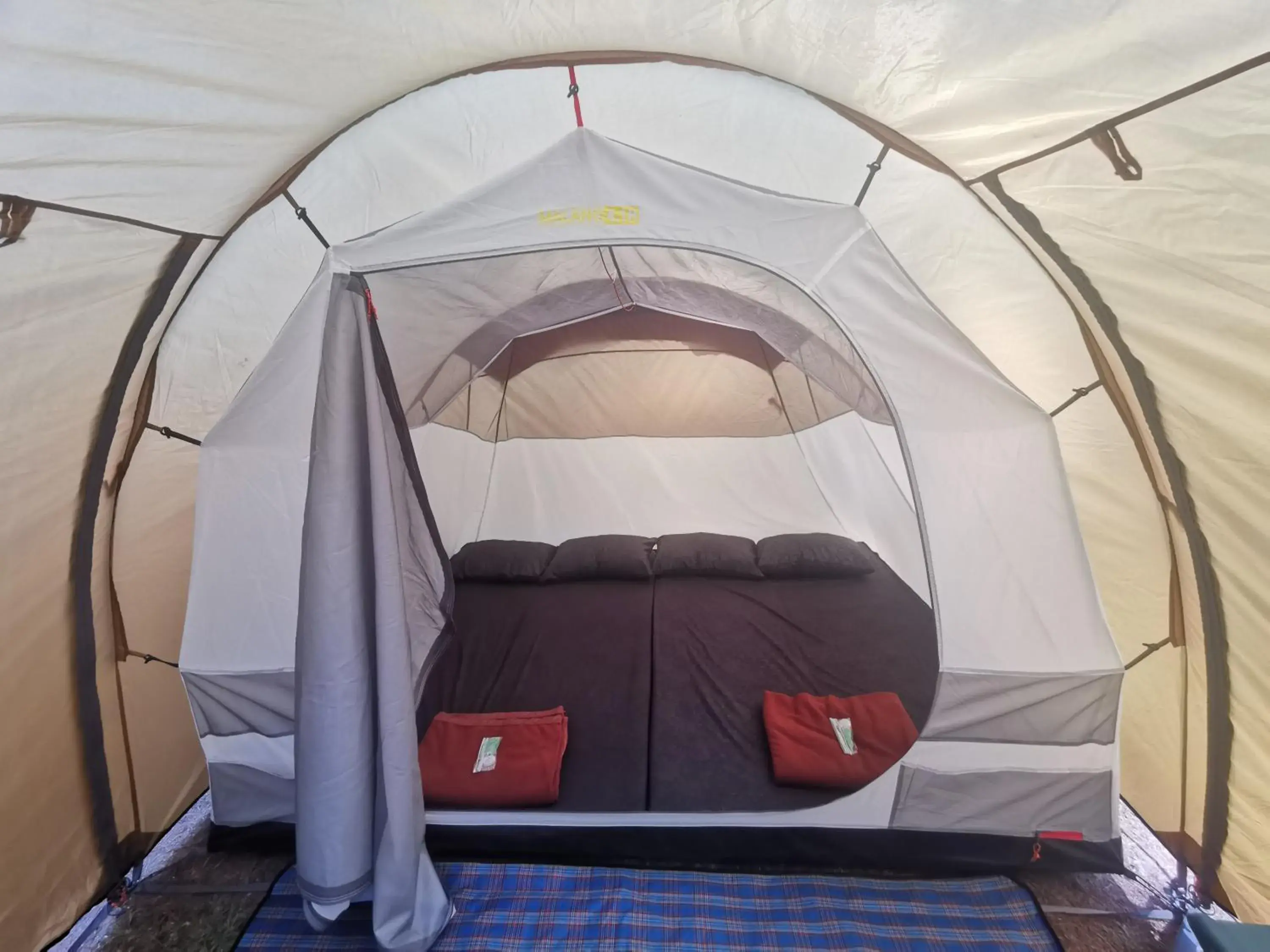 Bedroom, Bed in corak alam glamping Bedroom, Bed in corak alam glamping
