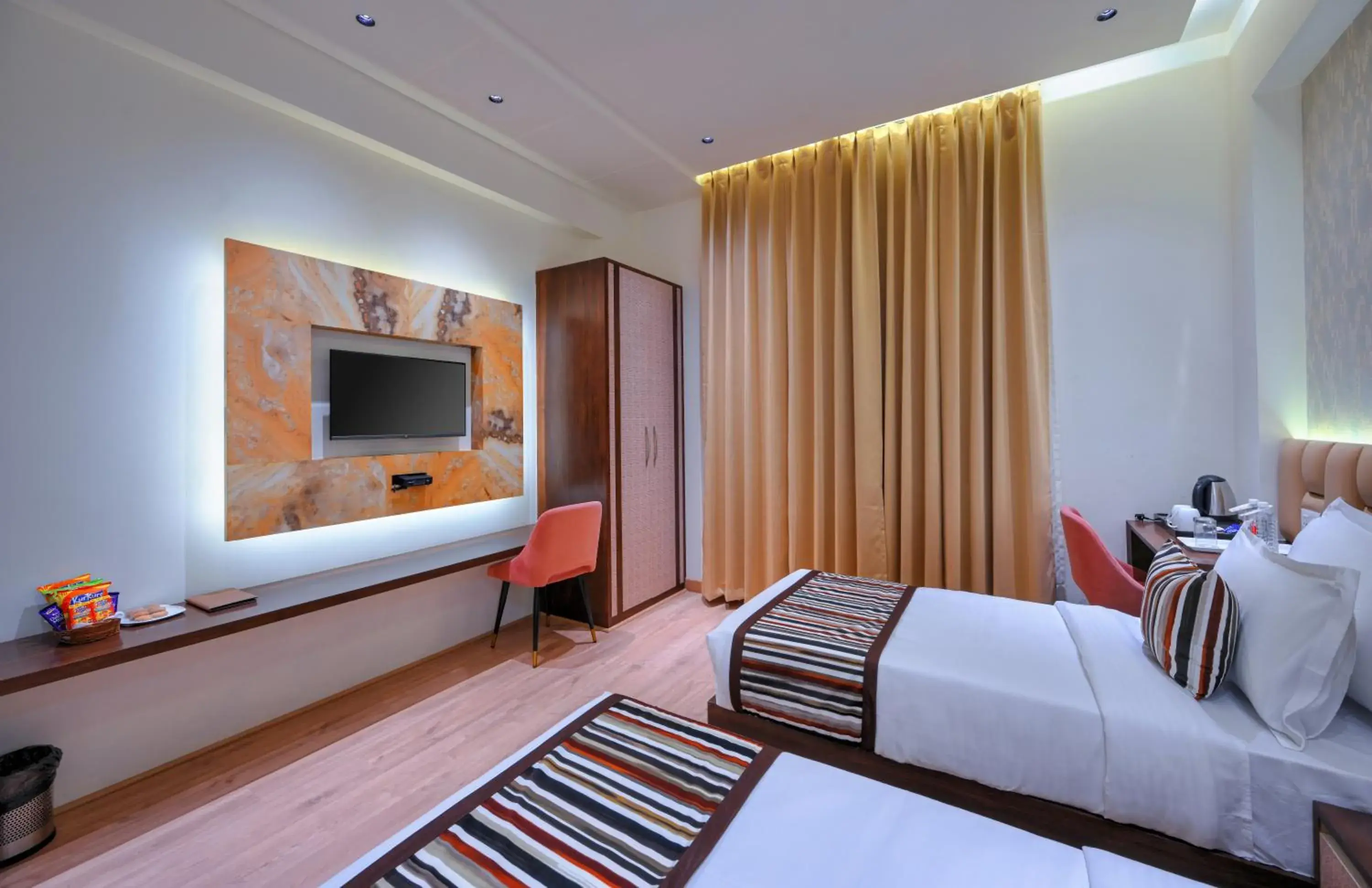 Bedroom, Bed in Hotel Sun Ring Bedroom, Bed in Hotel Sun Ring