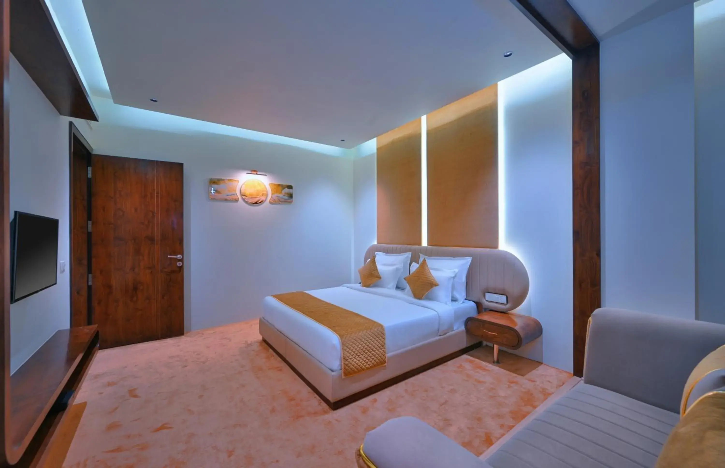 Bedroom, Bed in Hotel Sun Ring Bedroom, Bed in Hotel Sun Ring