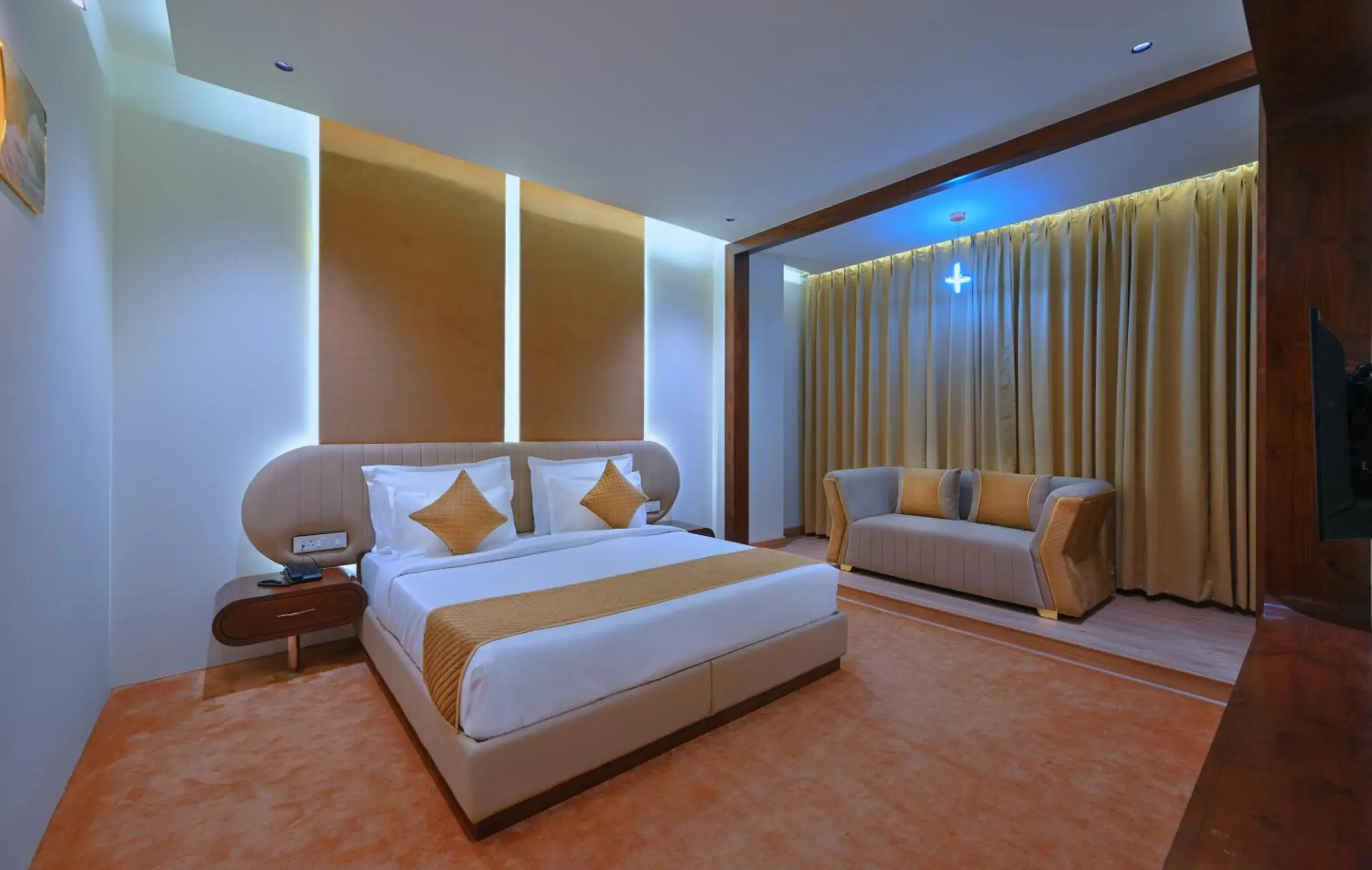 Seating area, Bed in Hotel Sun Ring Seating area, Bed in Hotel Sun Ring