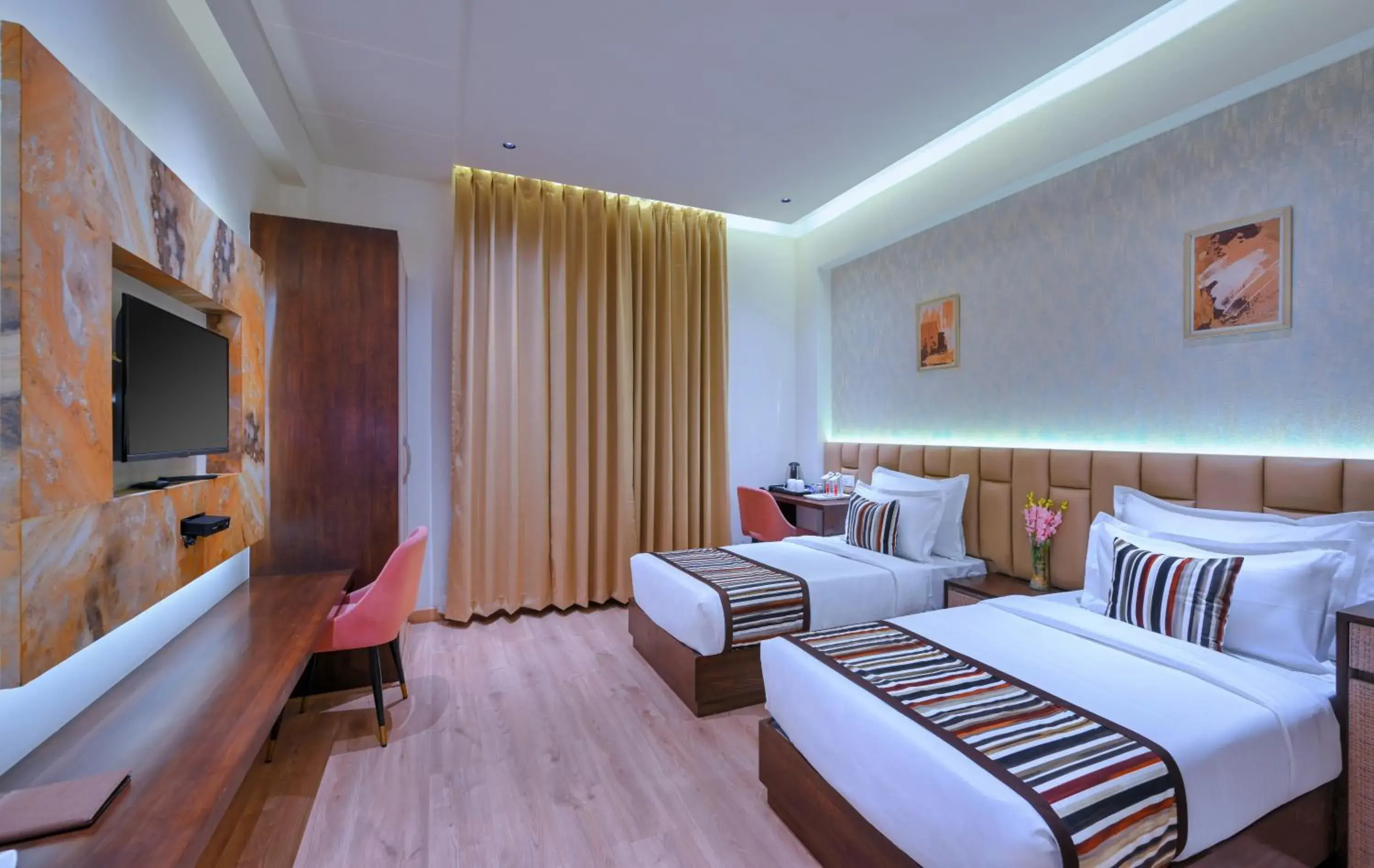 Bedroom, Bed in Hotel Sun Ring Bedroom, Bed in Hotel Sun Ring