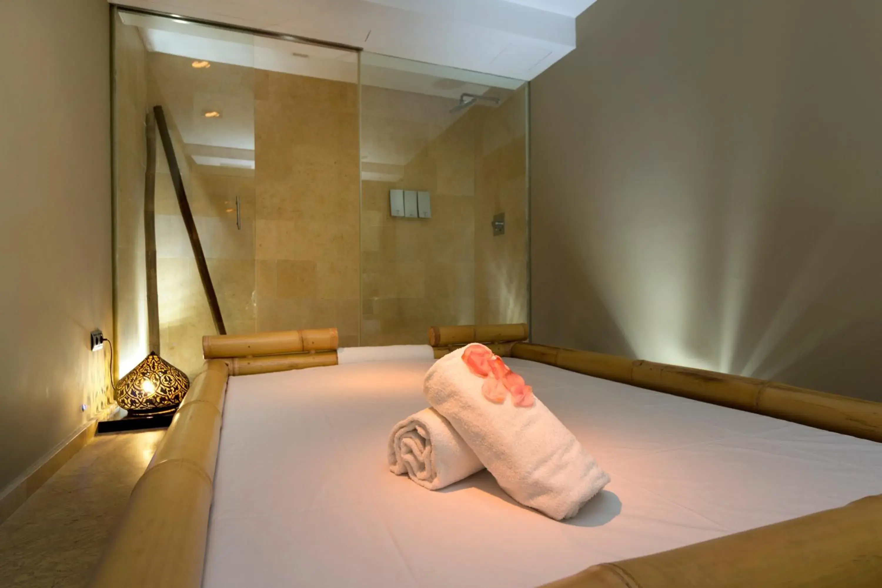 Massage, Bed in Eurostars Palacio Buenavista Massage, Bed in Eurostars Palacio Buenavista