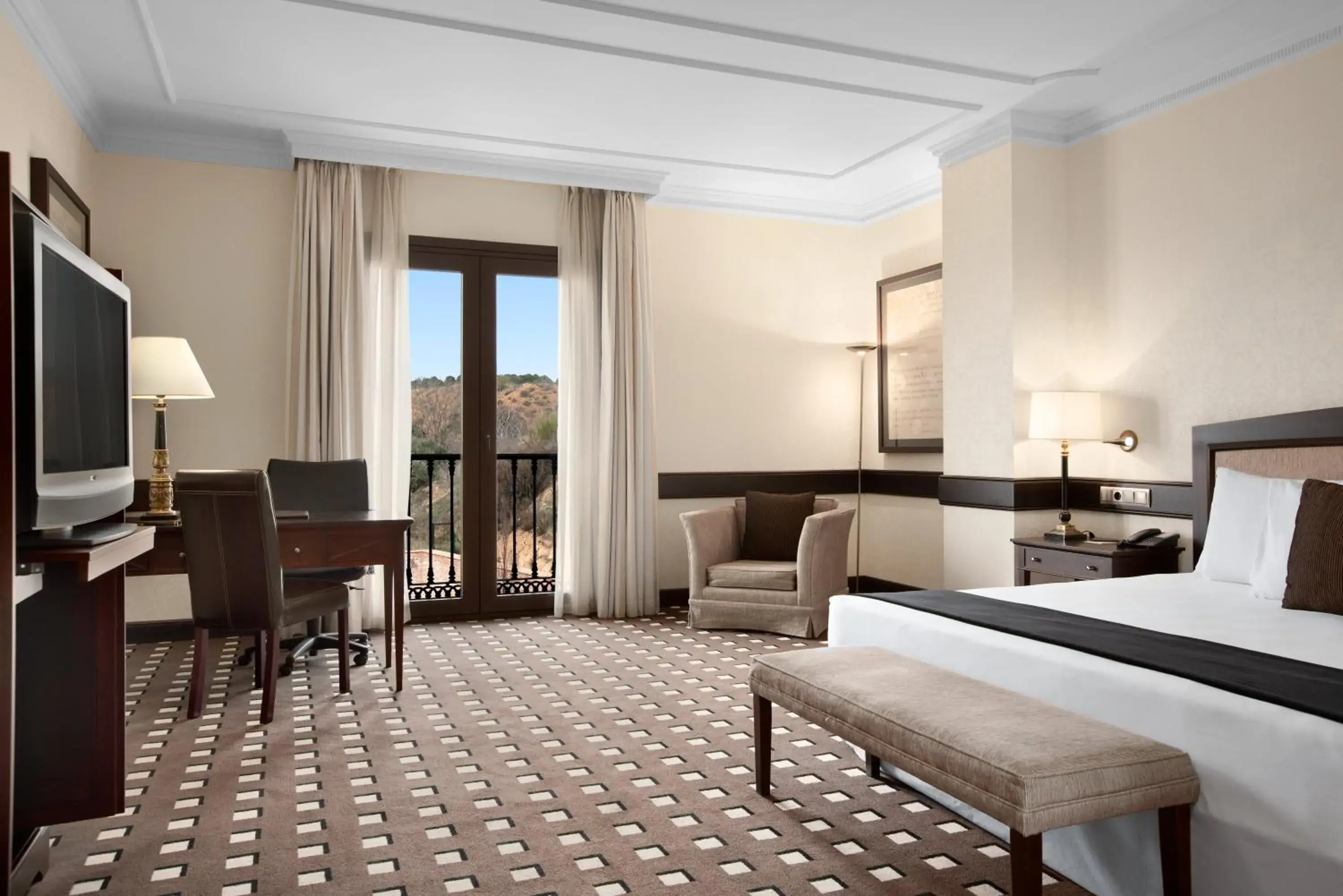 Bedroom, Bed in Eurostars Palacio Buenavista Bedroom, Bed in Eurostars Palacio Buenavista