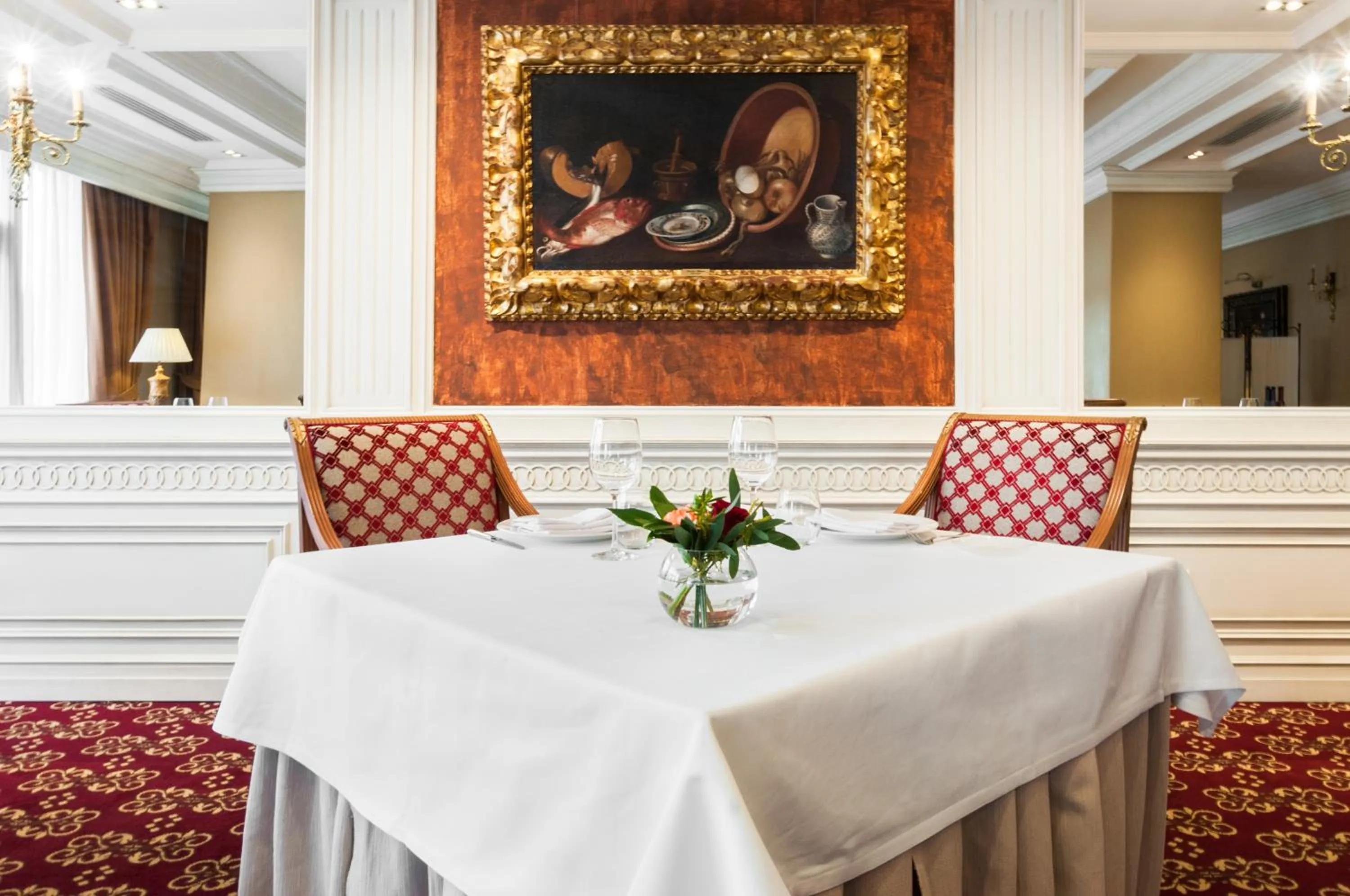 Restaurant/places to eat in Eurostars Palacio Buenavista