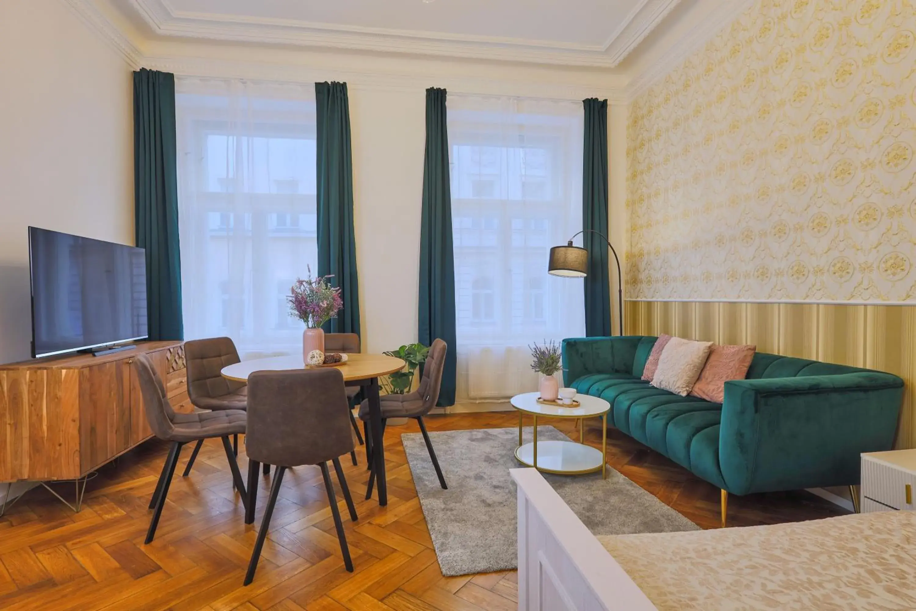 National Theatre Elegance Residence National Theatre Elegance Residence
