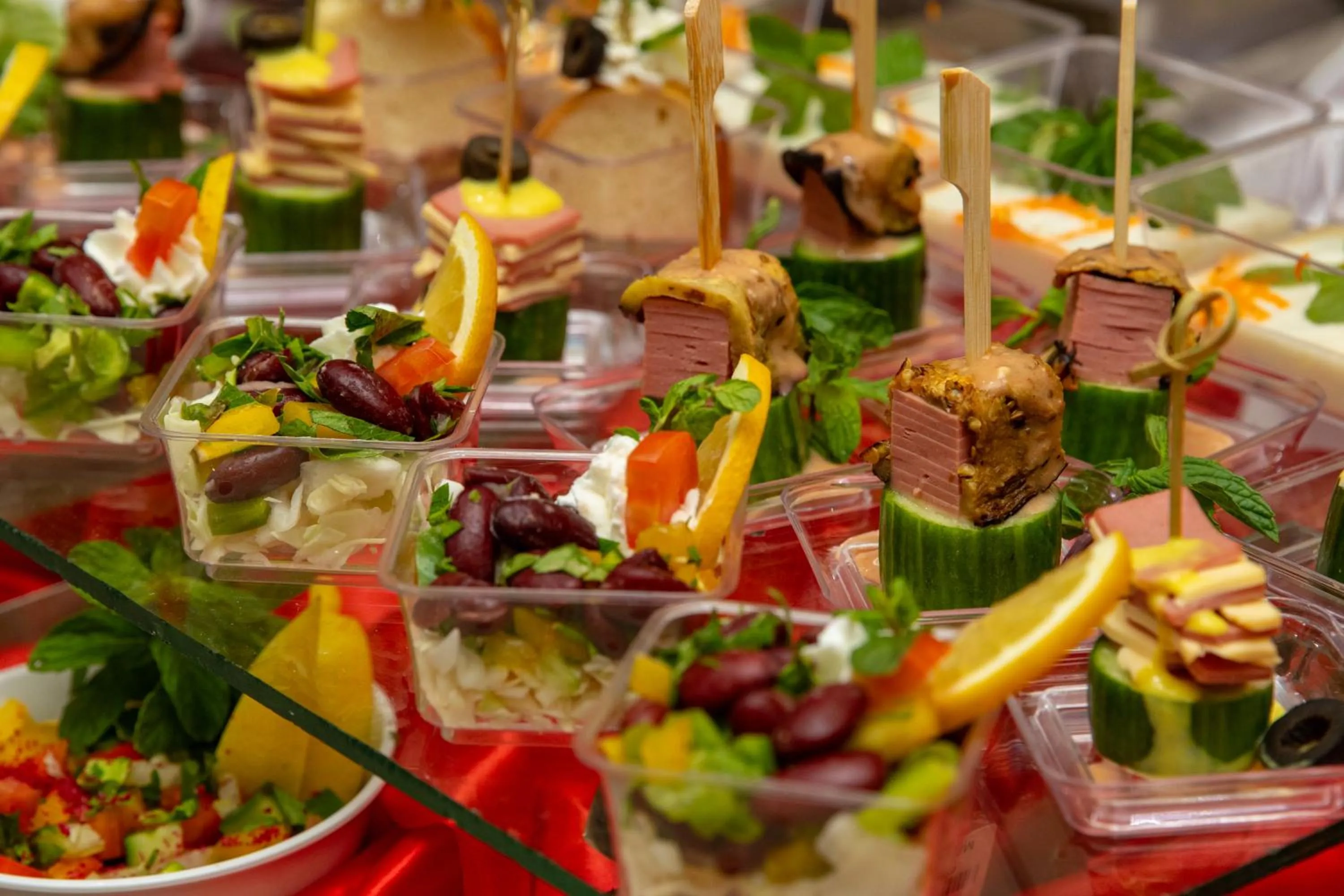 Buffet breakfast in Maysan Al Maqam Hotel