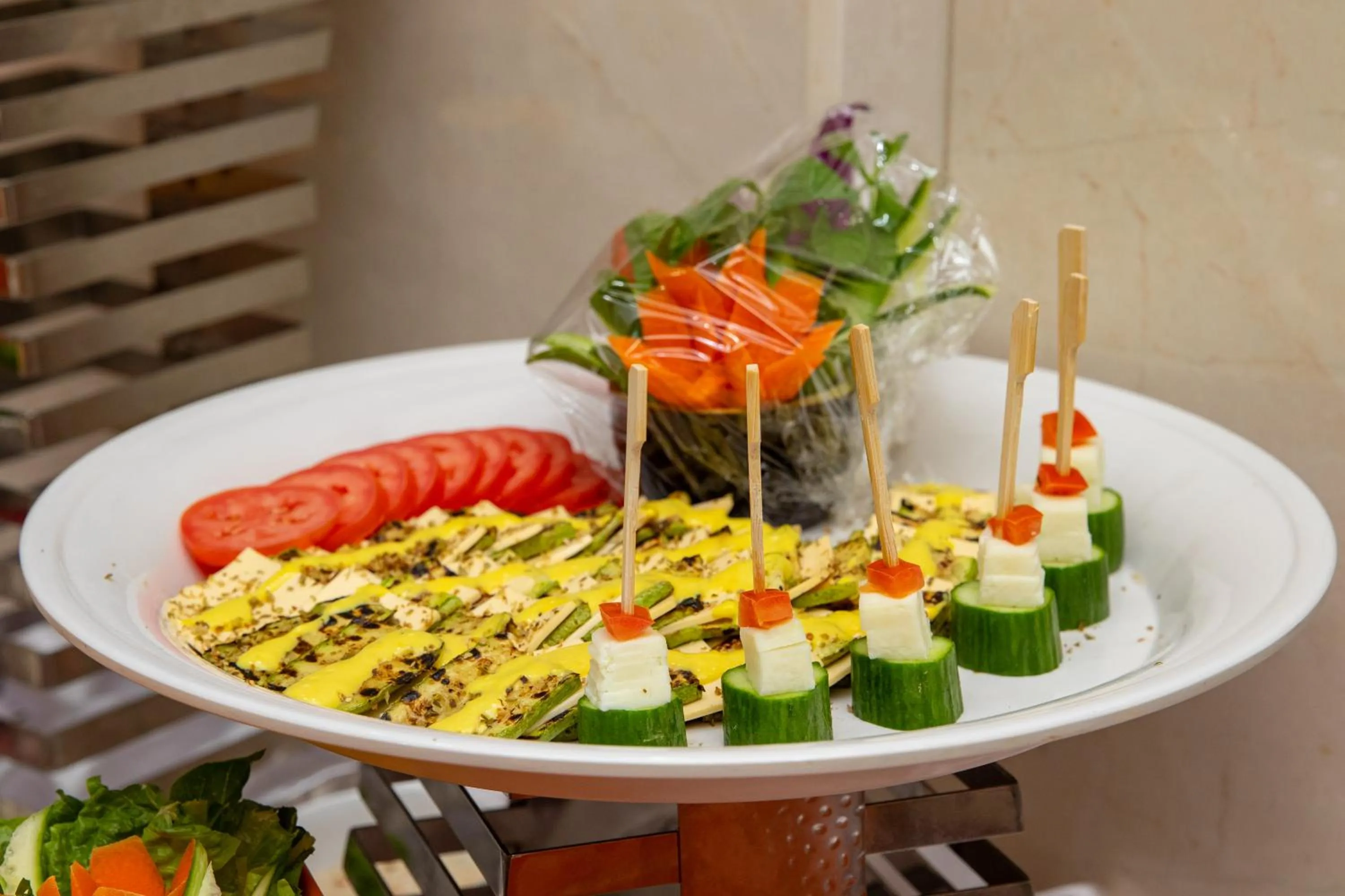 Buffet breakfast in Maysan Al Maqam Hotel