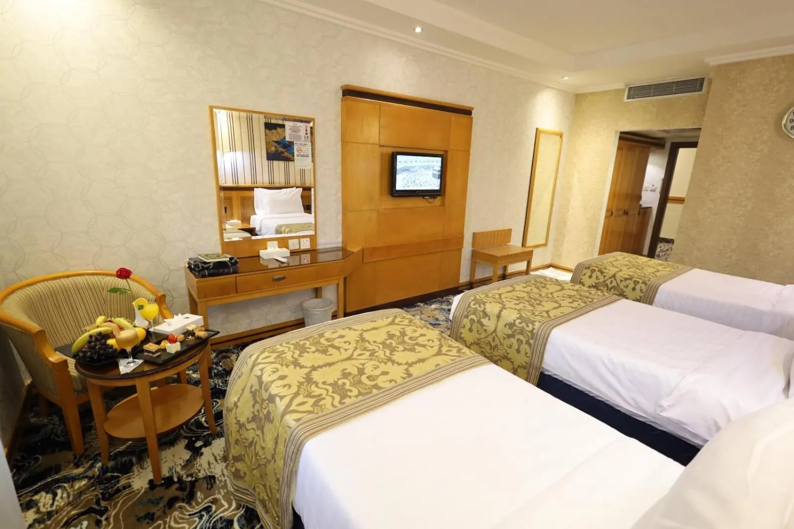 Bedroom, Bed in Maysan Al Maqam Hotel