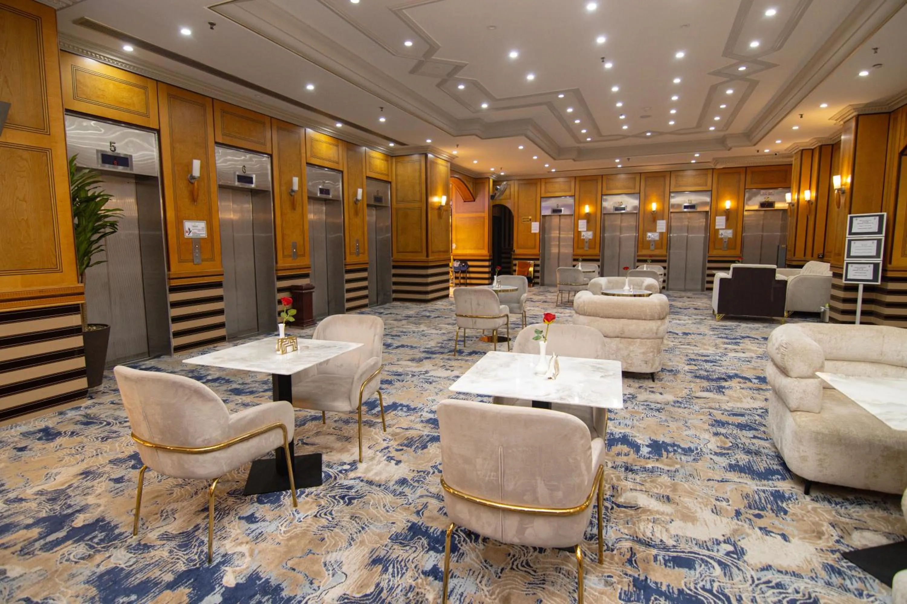 Seating area in Maysan Al Maqam Hotel