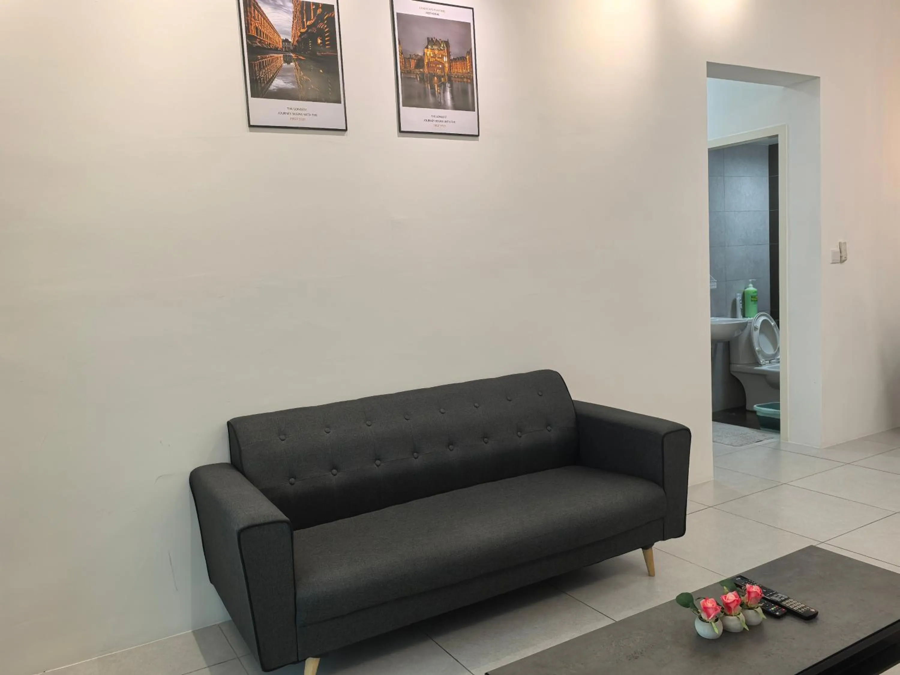 Bahagia Family House in Meritus