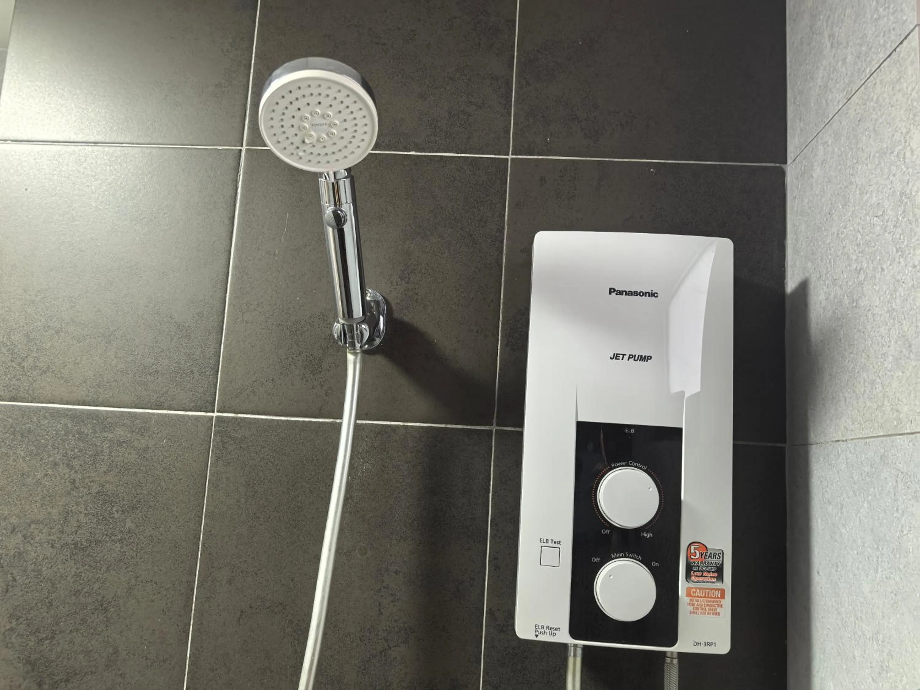 Bahagia Family House in Meritus