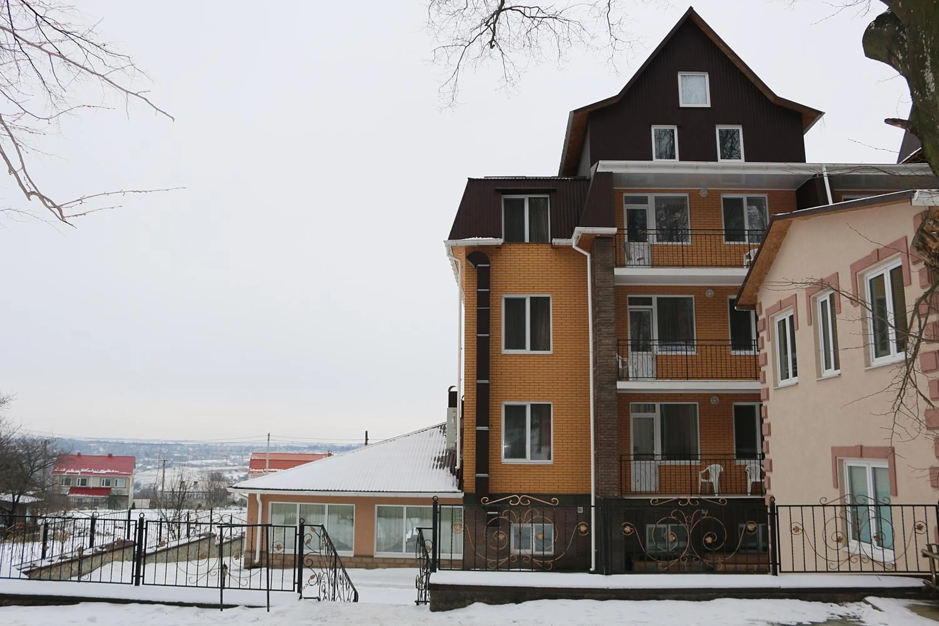 Property building in VitaPark Sonyachnyy Provans