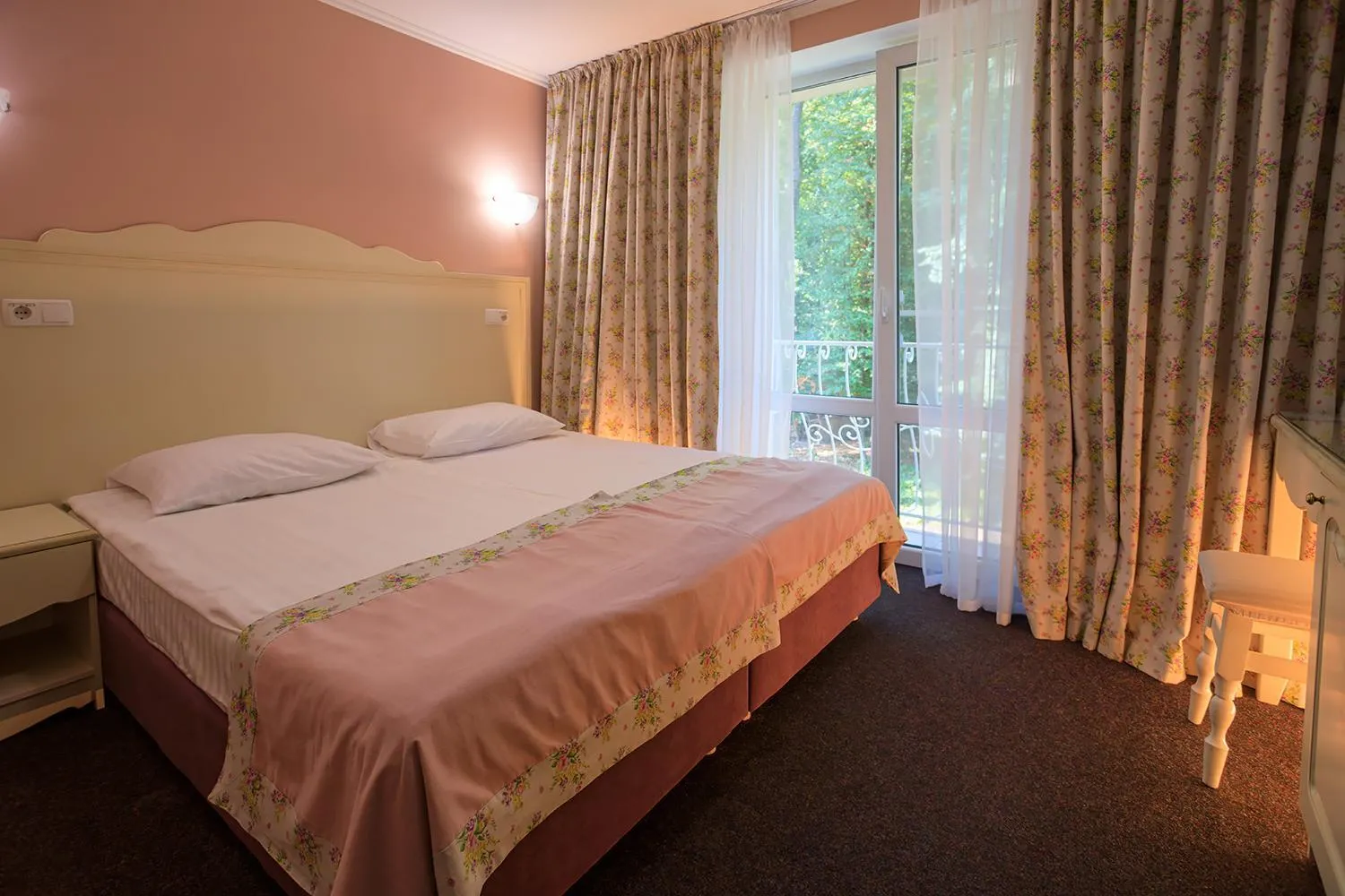 Property building, Bed in VitaPark Sonyachnyy Provans