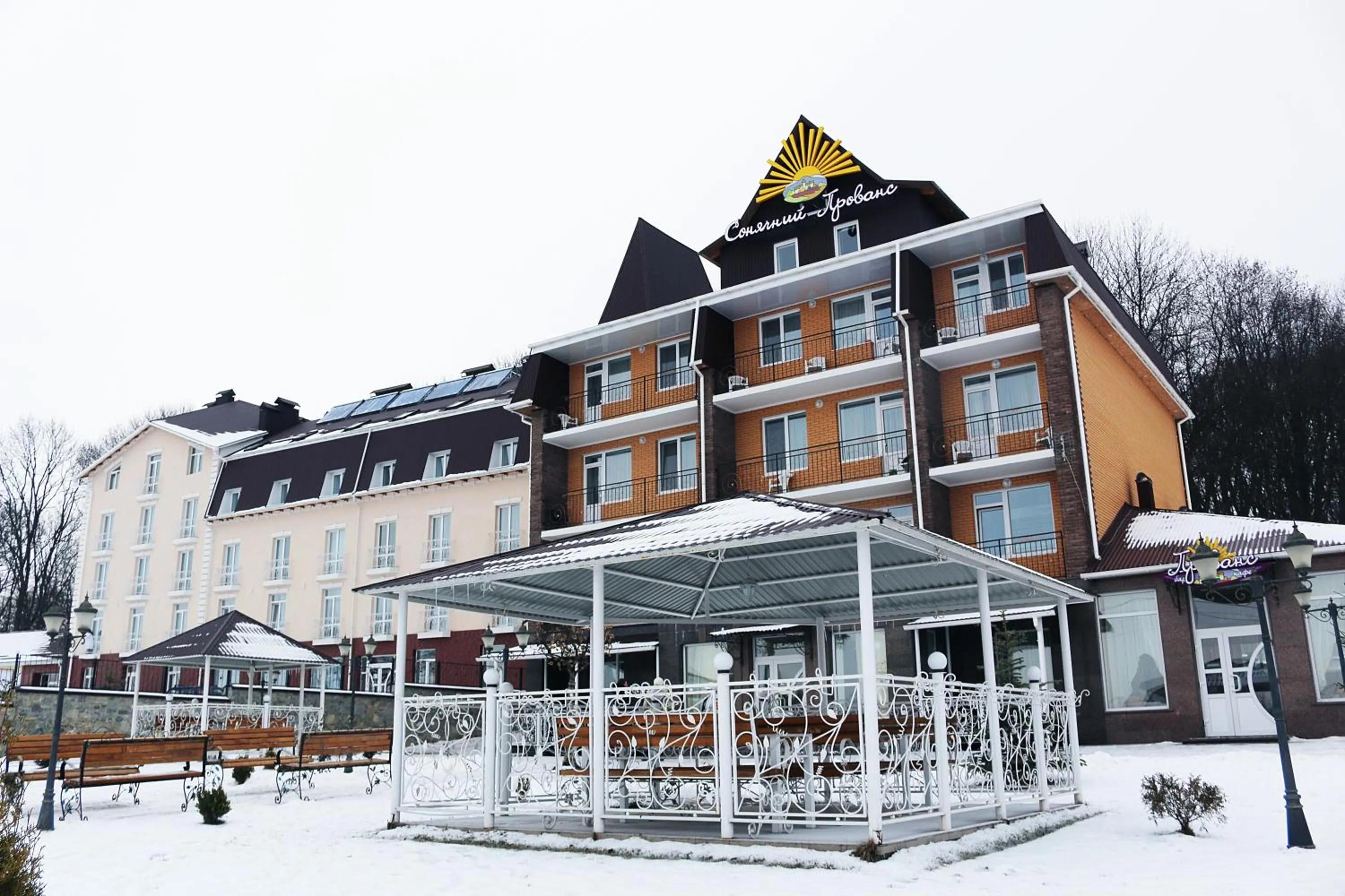 Property building in VitaPark Sonyachnyy Provans