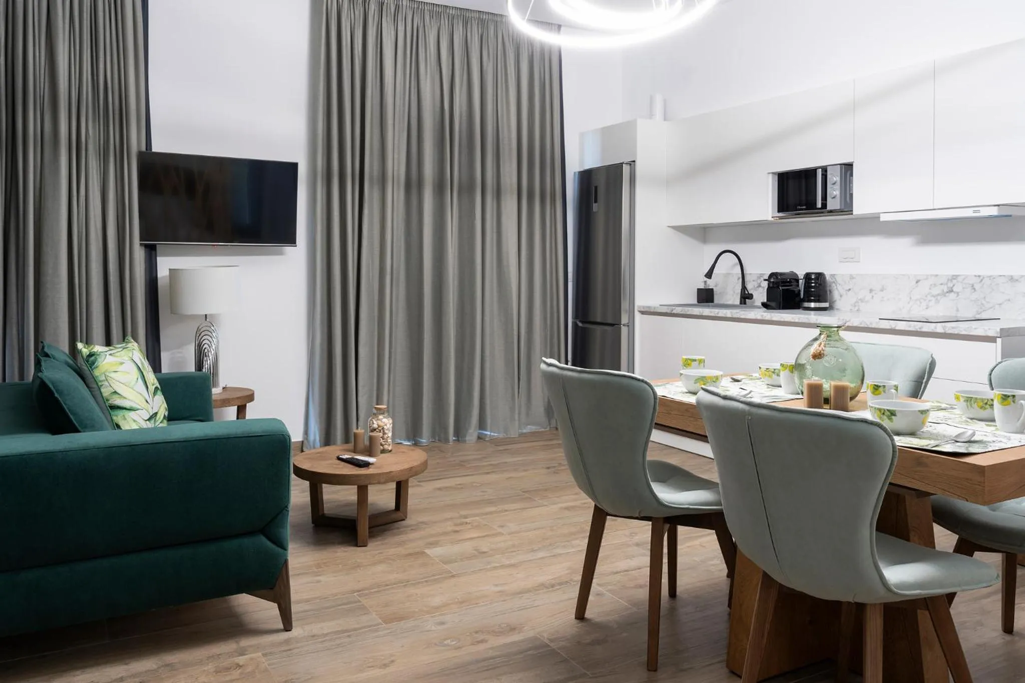 TV and multimedia in Sweet Mary Suites