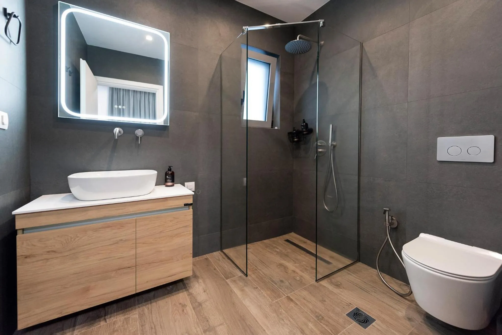 Shower in Sweet Mary Suites