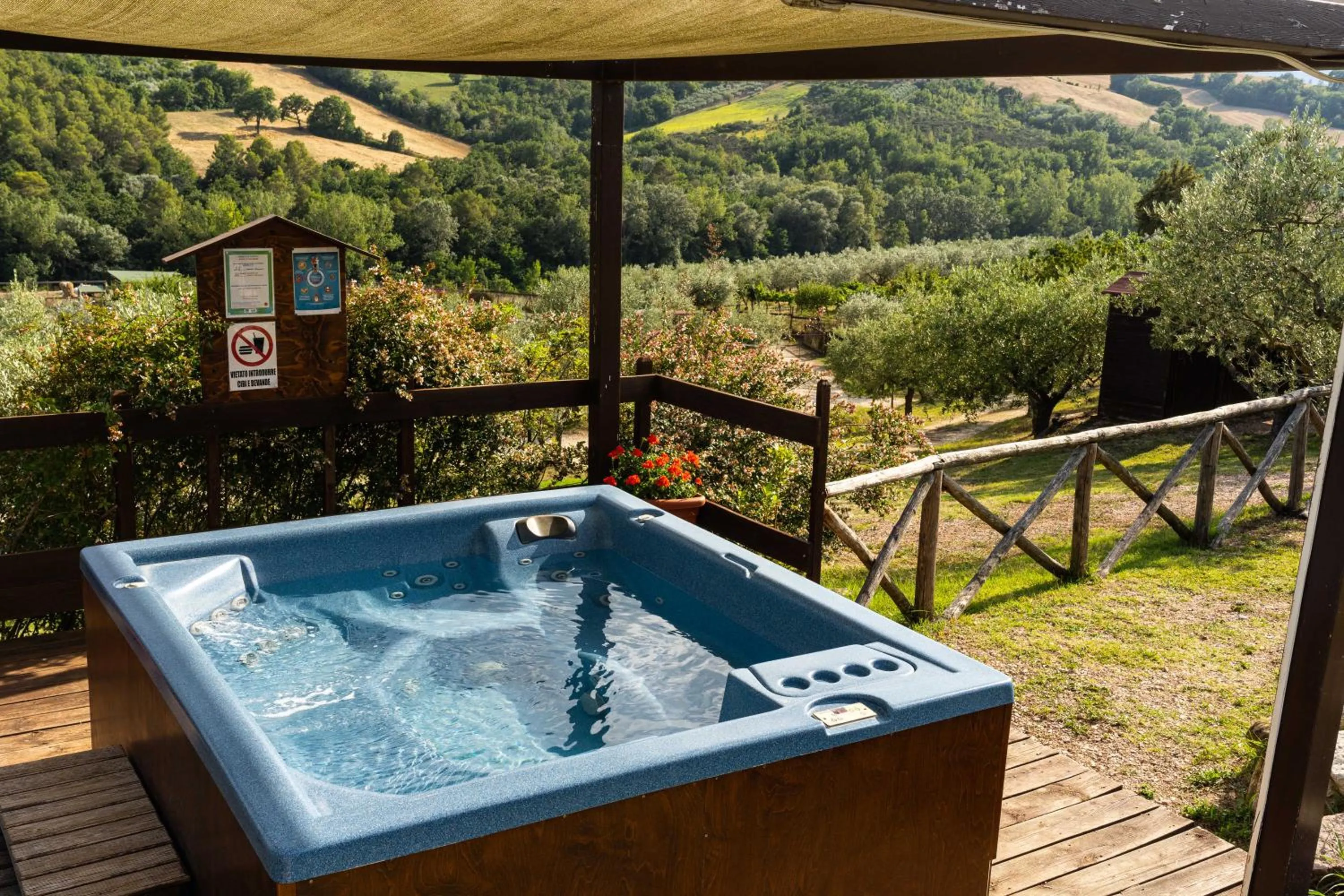 Hot Tub in Agriturismo AgrileisureTime