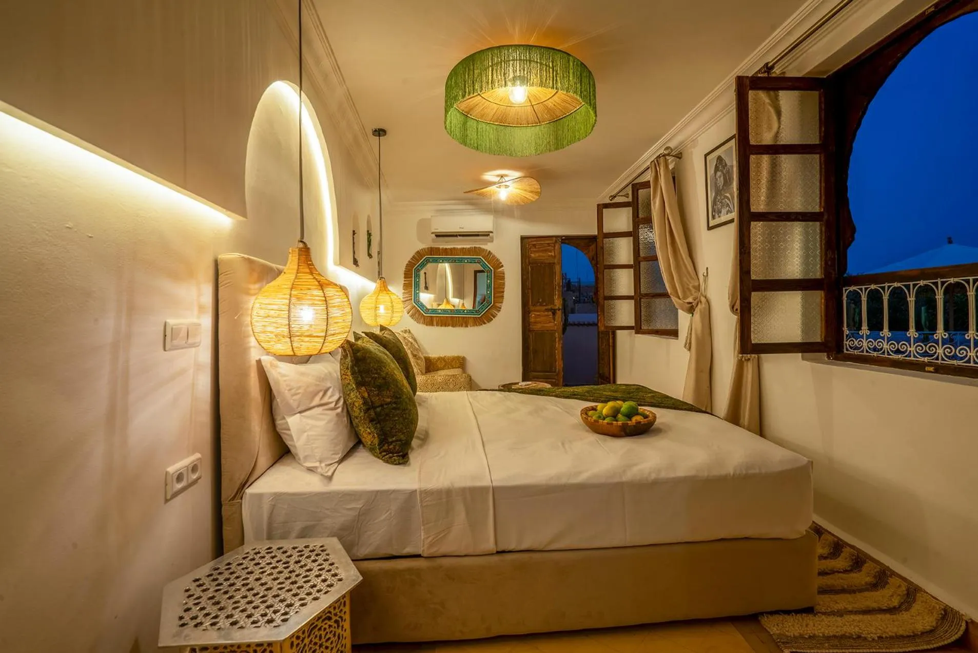 View (from property/room), Bed in Riad Yalla habibi