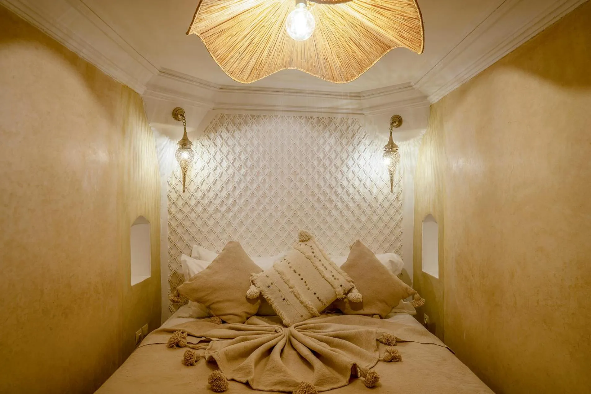 Bed in Riad Yalla habibi