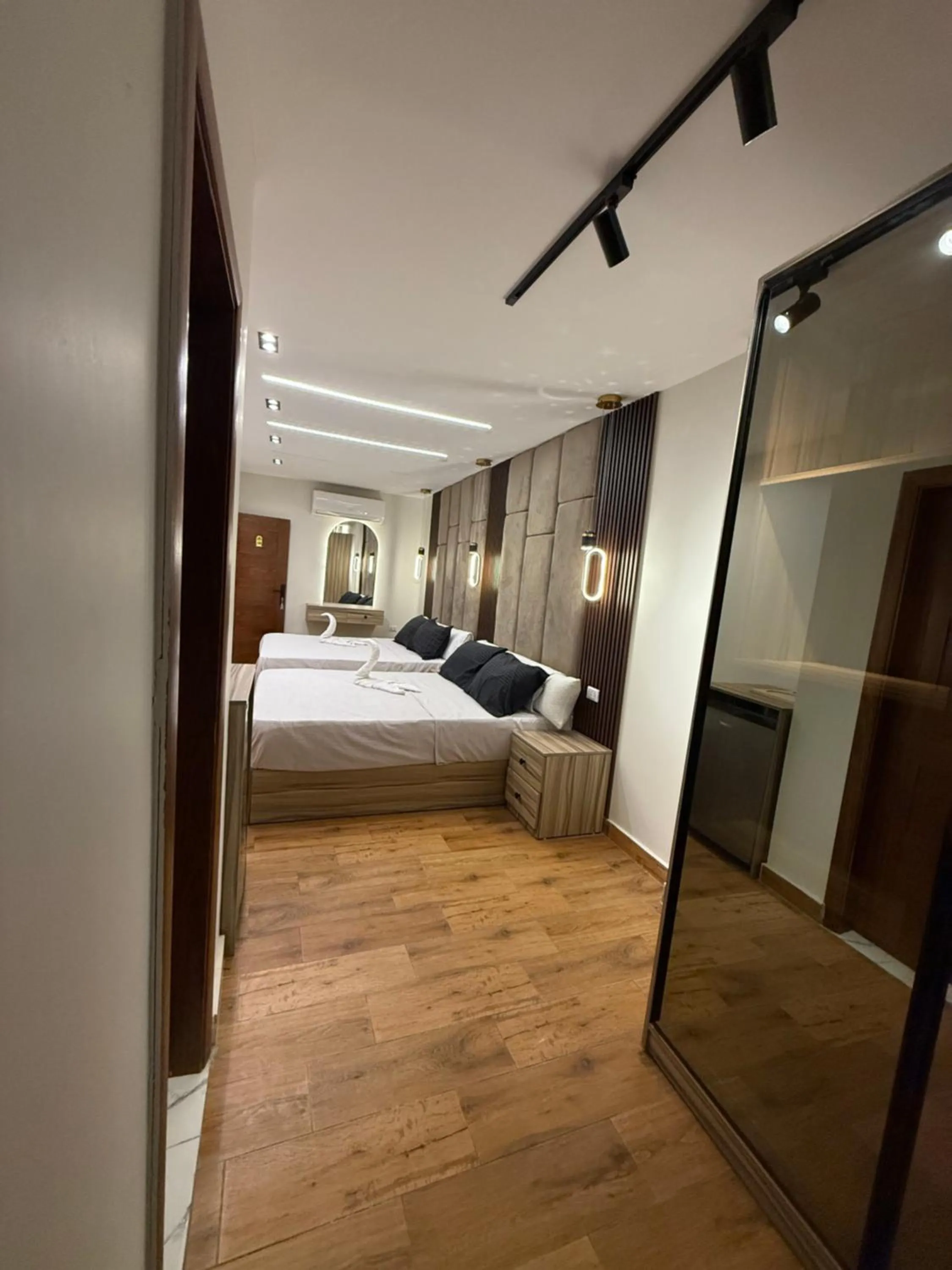 Photo of the whole room, Bed in Pyramids Skyline Hotel Cairo