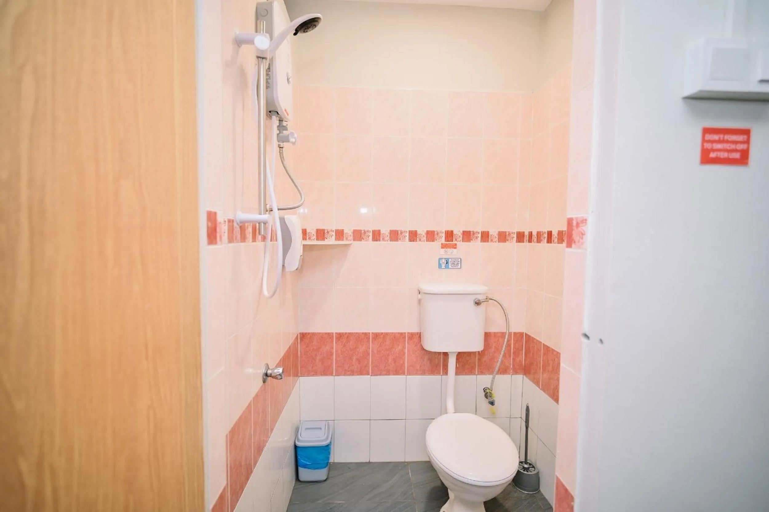 Shower in Swing & Pillows - Armenian Victoria , Georgetown Penang