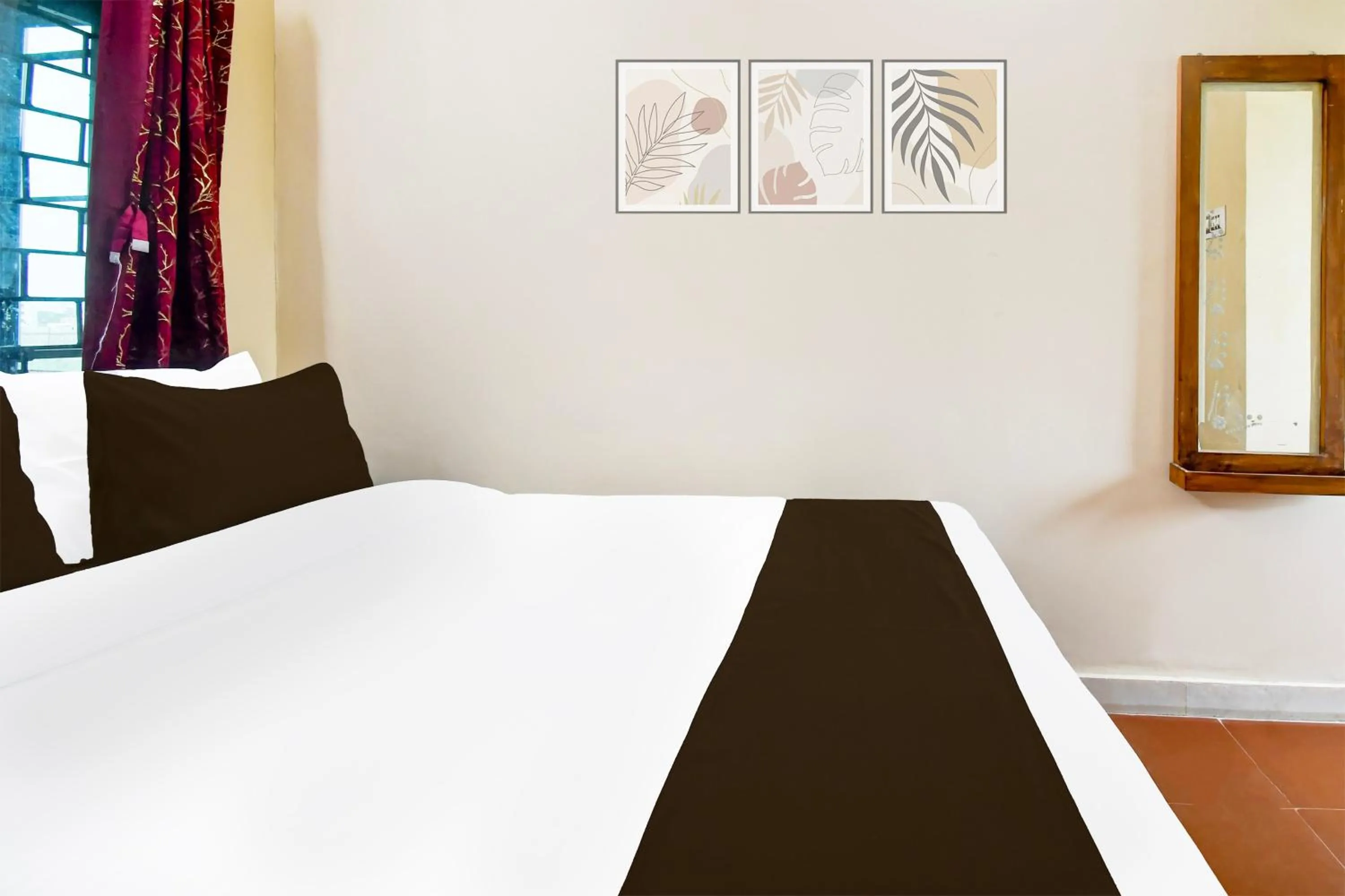 Bedroom, Bed in Hotel O Khushi Guest House