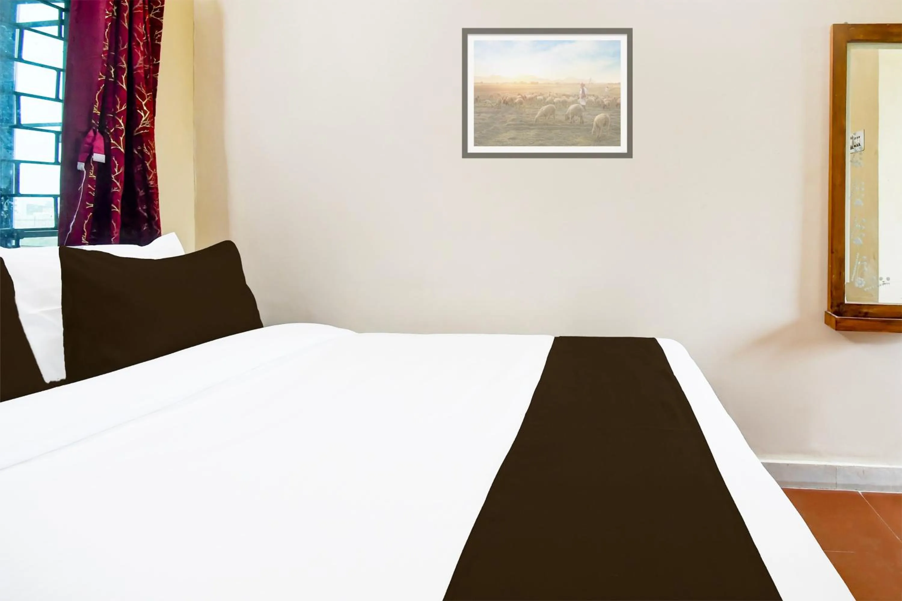 Bedroom, Bed in Hotel O Khushi Guest House