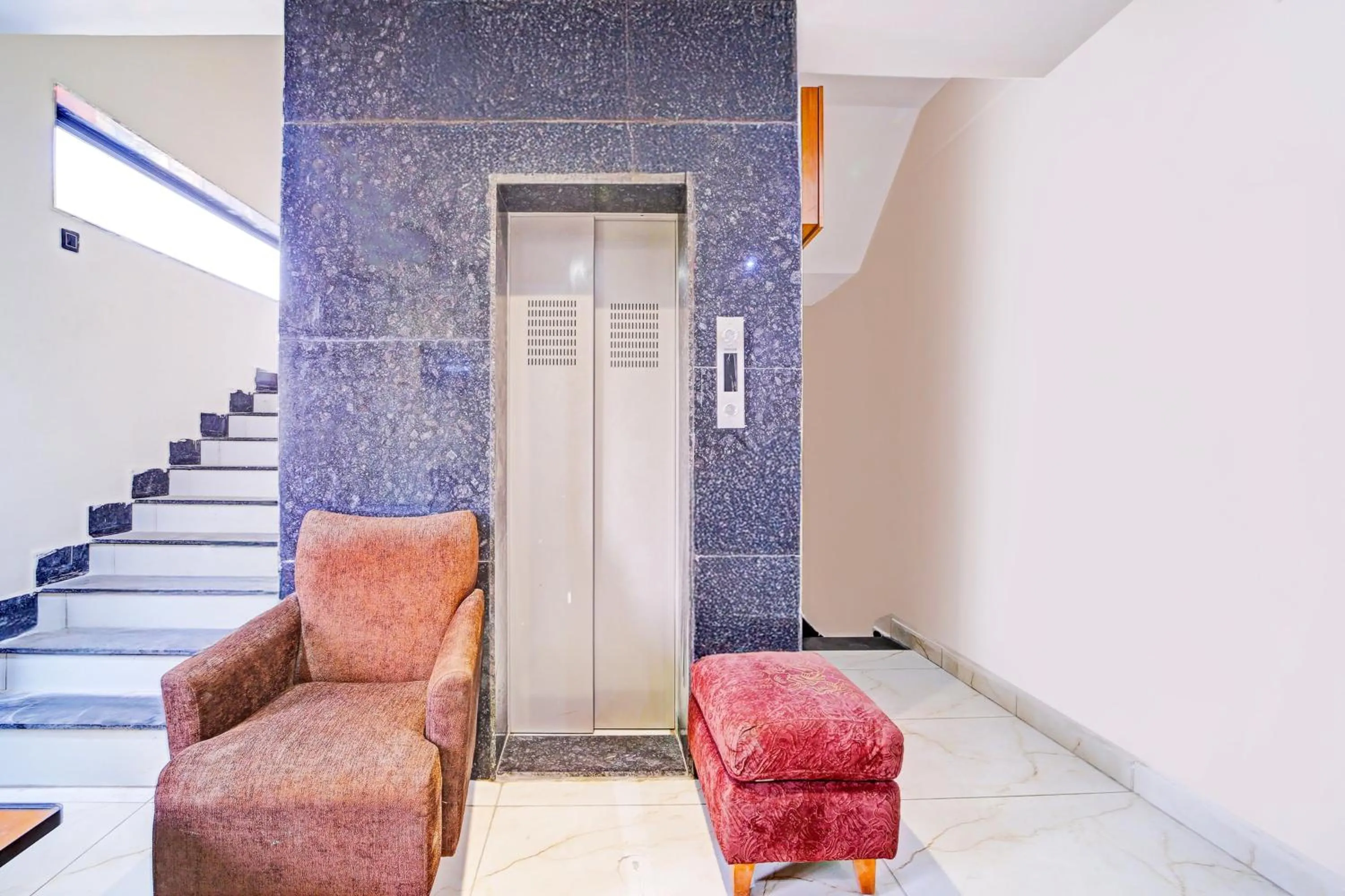 Lobby or reception in Townhouse LIG Main Road Indore