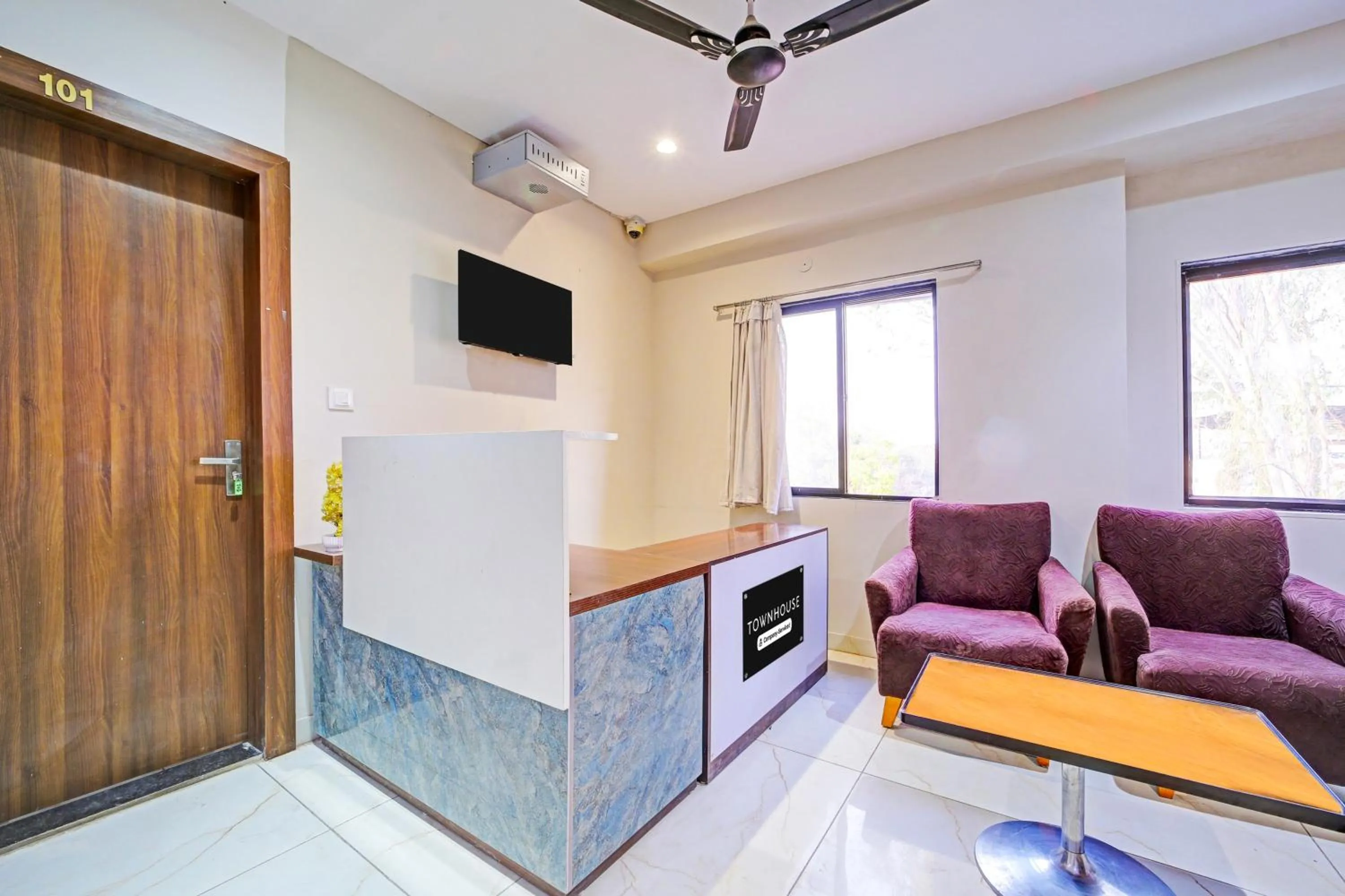 Lobby or reception in Townhouse LIG Main Road Indore