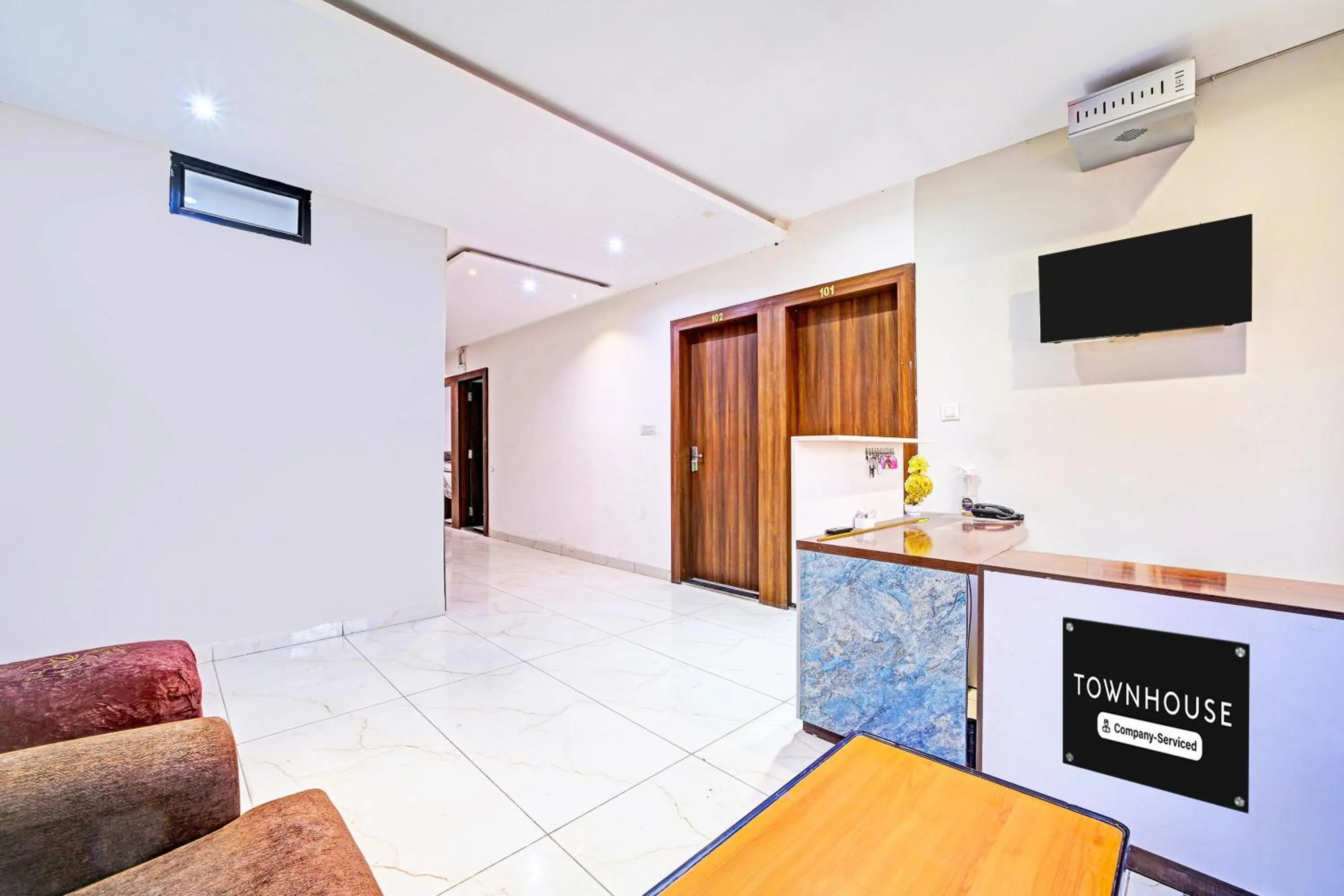Lobby or reception in Townhouse LIG Main Road Indore