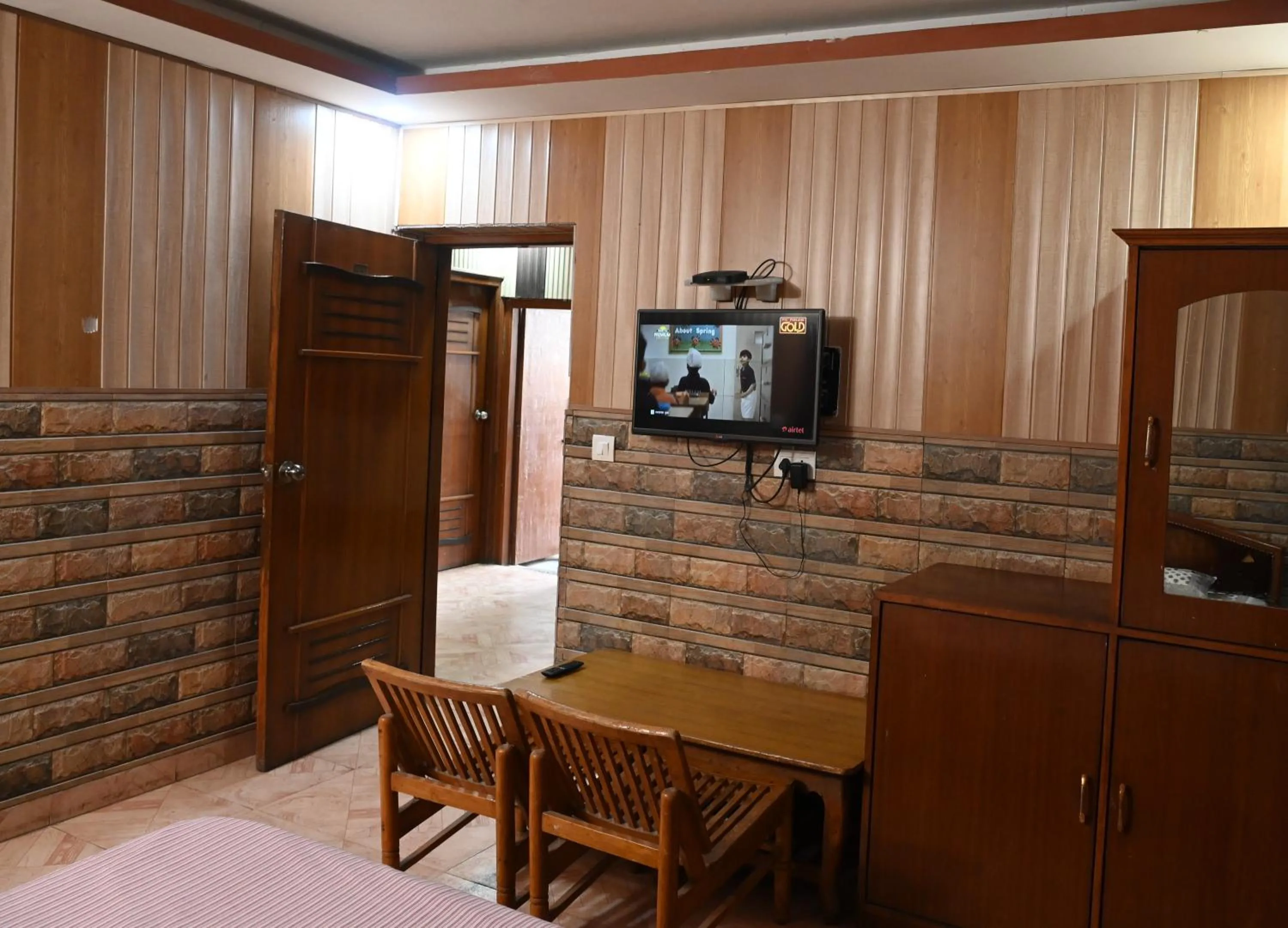 TV and multimedia in Hotel Sunrise