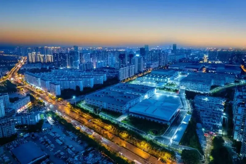 Property building in Days Inn by Wyndham Kunming Panlong