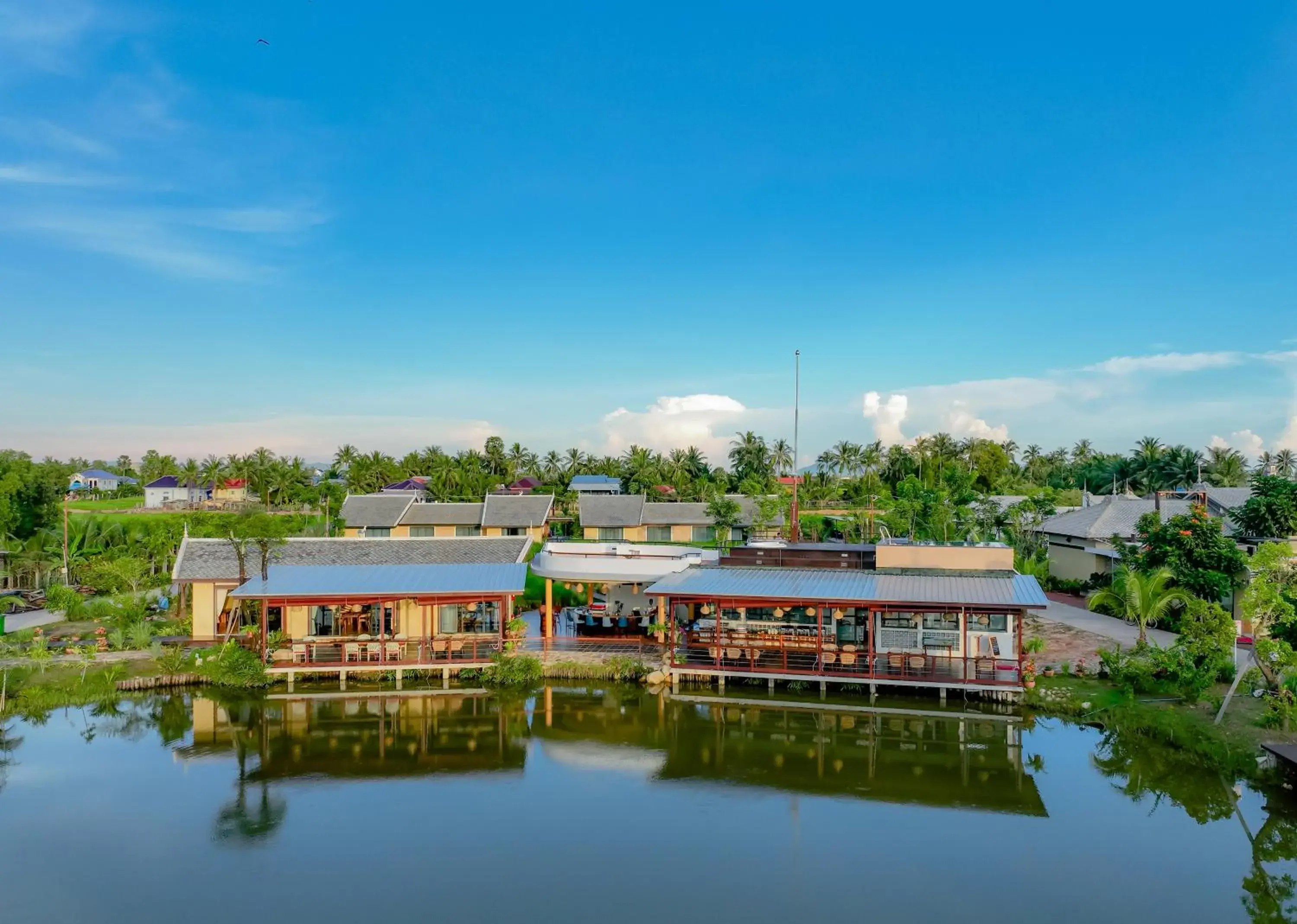 Property building in Komsan Kampot Resort Property building in Komsan Kampot Resort