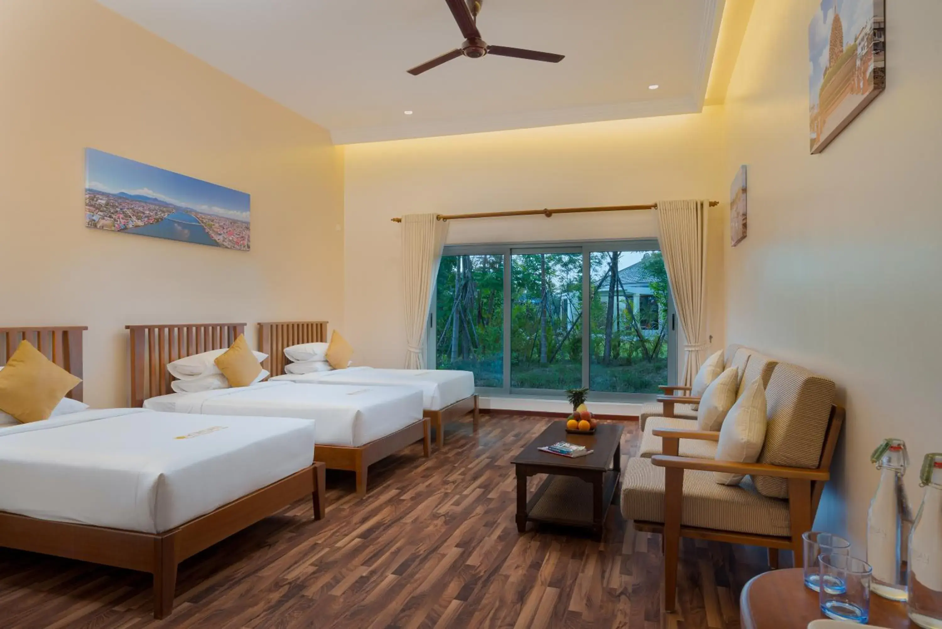 Bed in Komsan Kampot Resort Bed in Komsan Kampot Resort