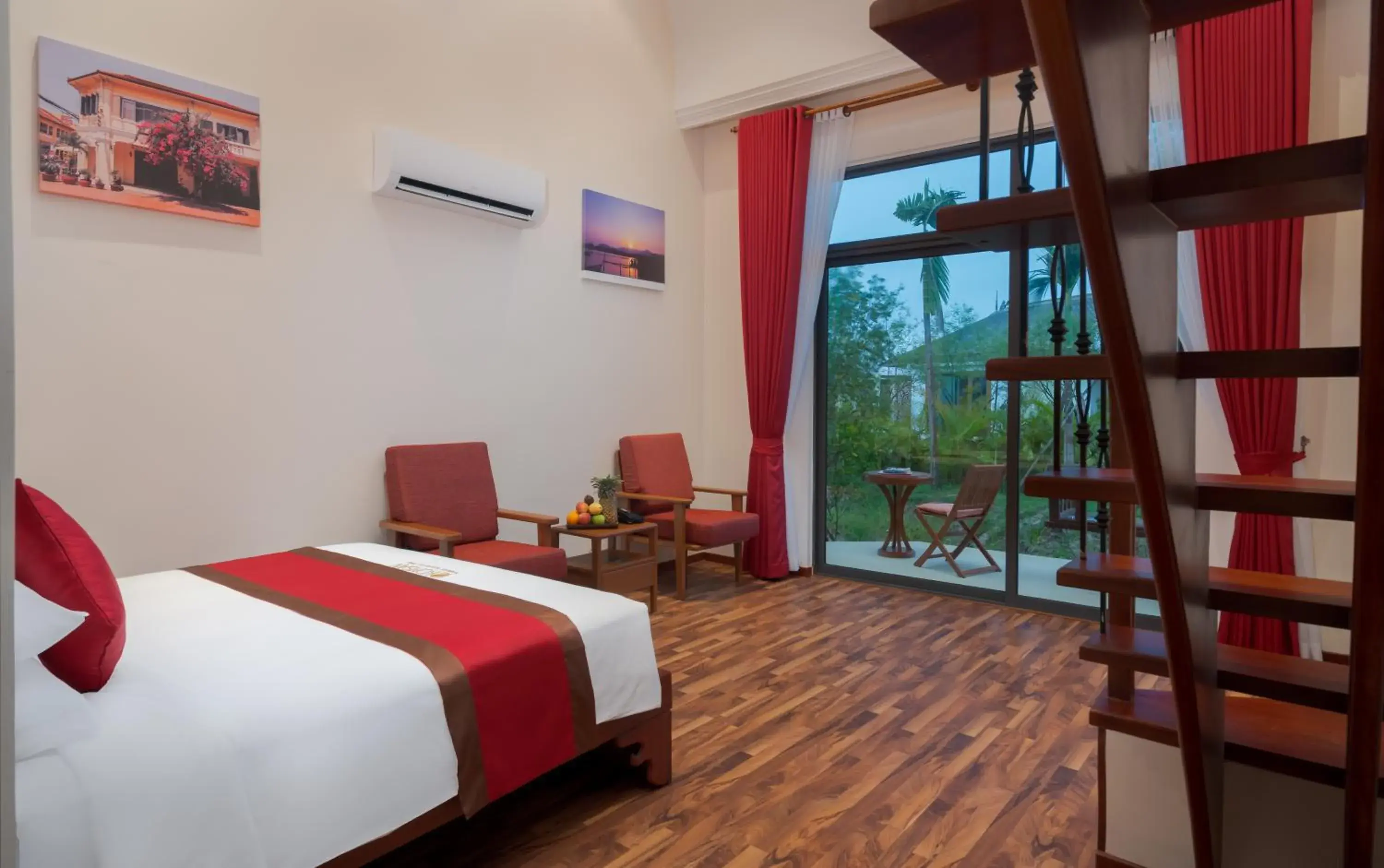 View (from property/room), Bed in Komsan Kampot Resort View (from property/room), Bed in Komsan Kampot Resort