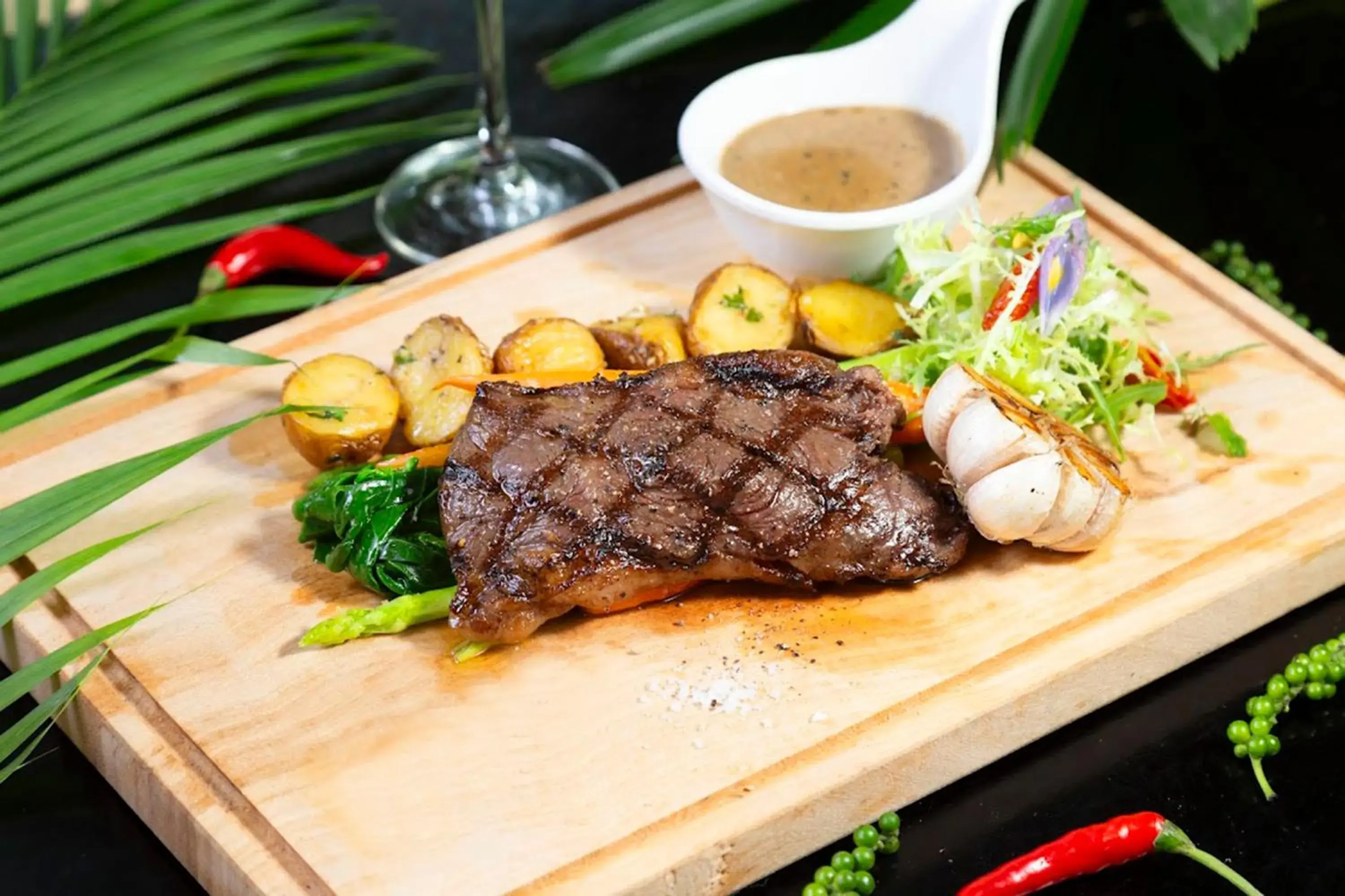 Food and drinks in Komsan Kampot Resort Food and drinks in Komsan Kampot Resort