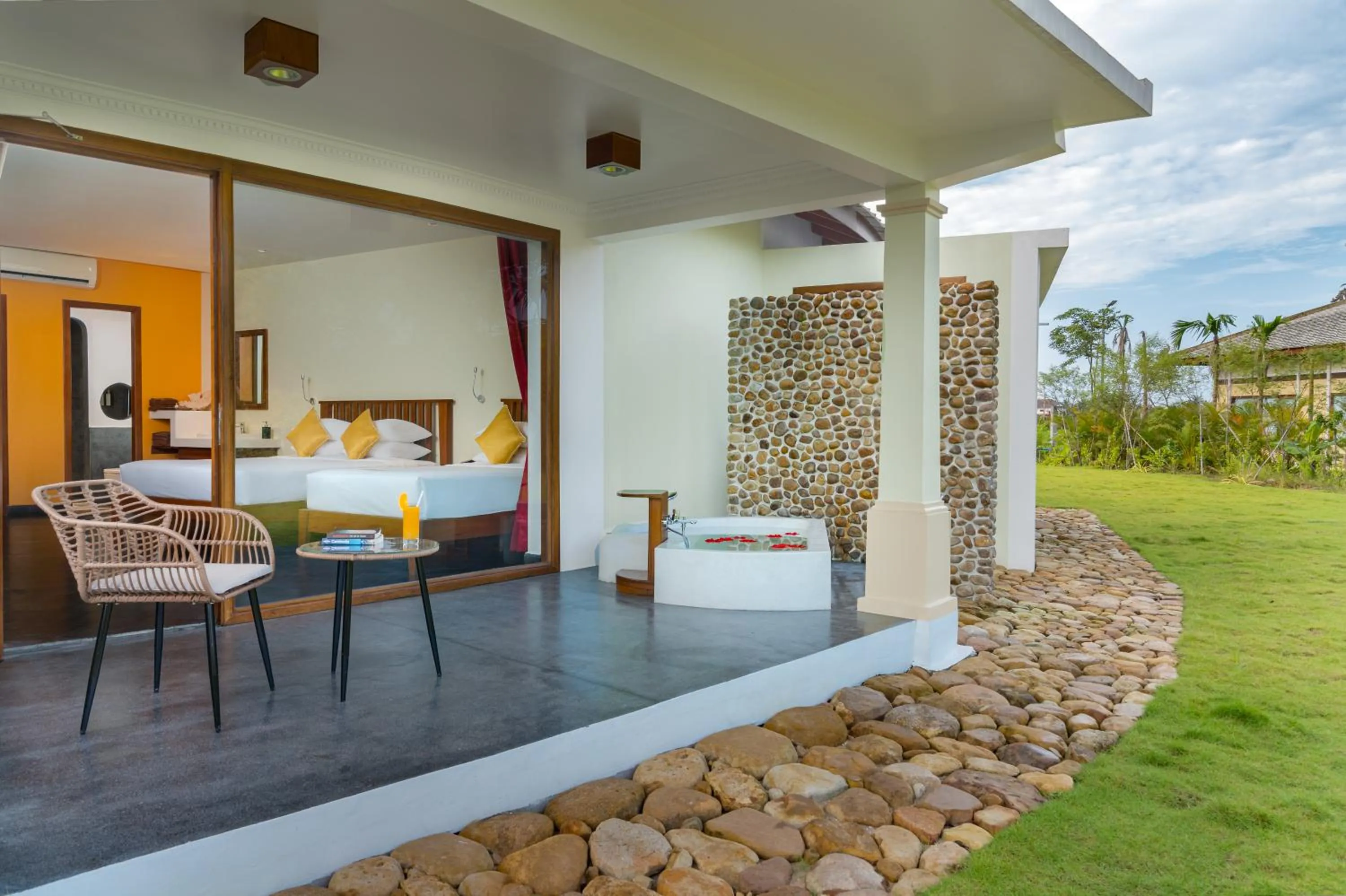 Patio in Komsan Kampot Resort