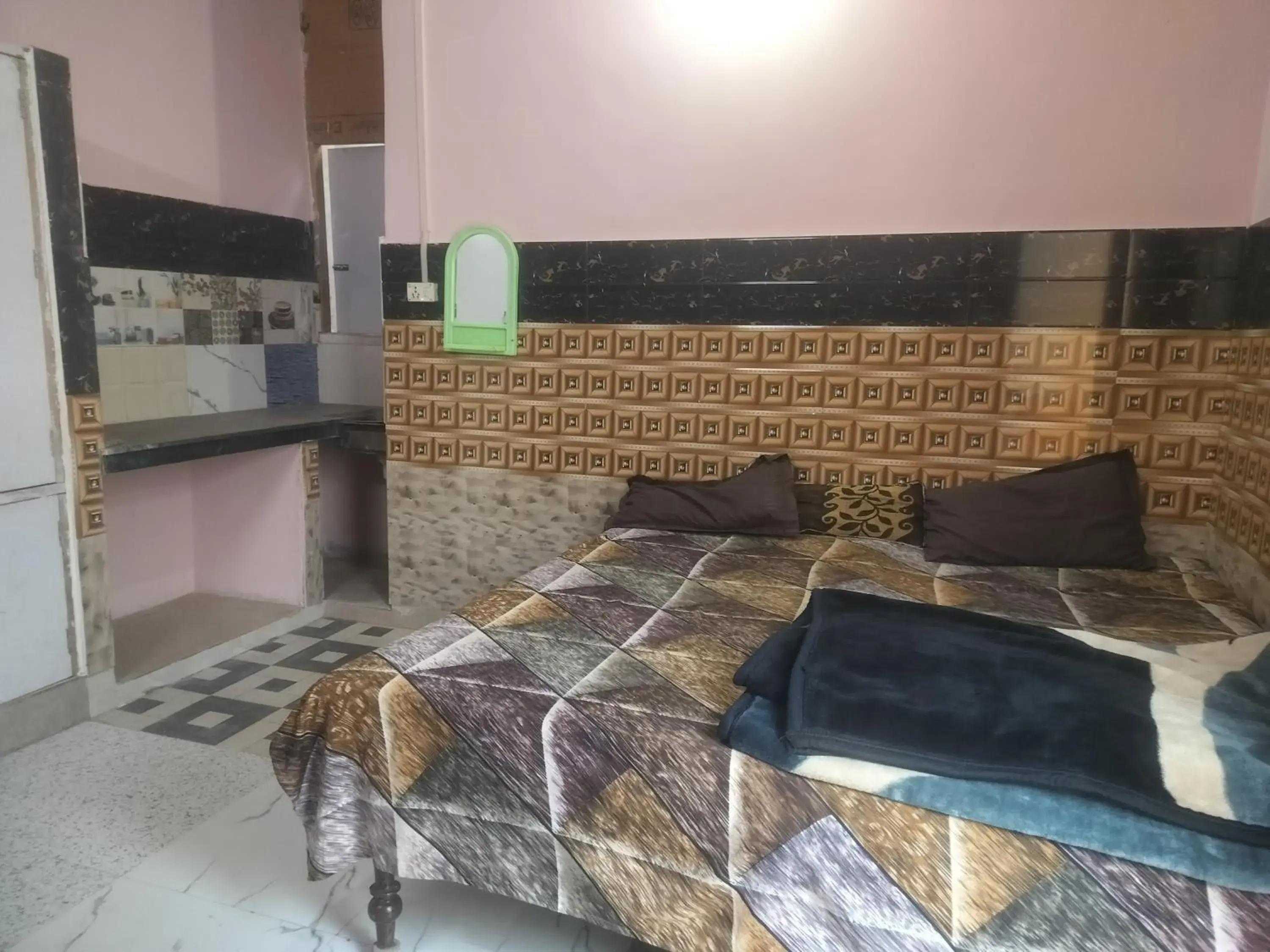 Small Double Room in Shri Krishna Kunj homestay Small Double Room in Shri Krishna Kunj homestay