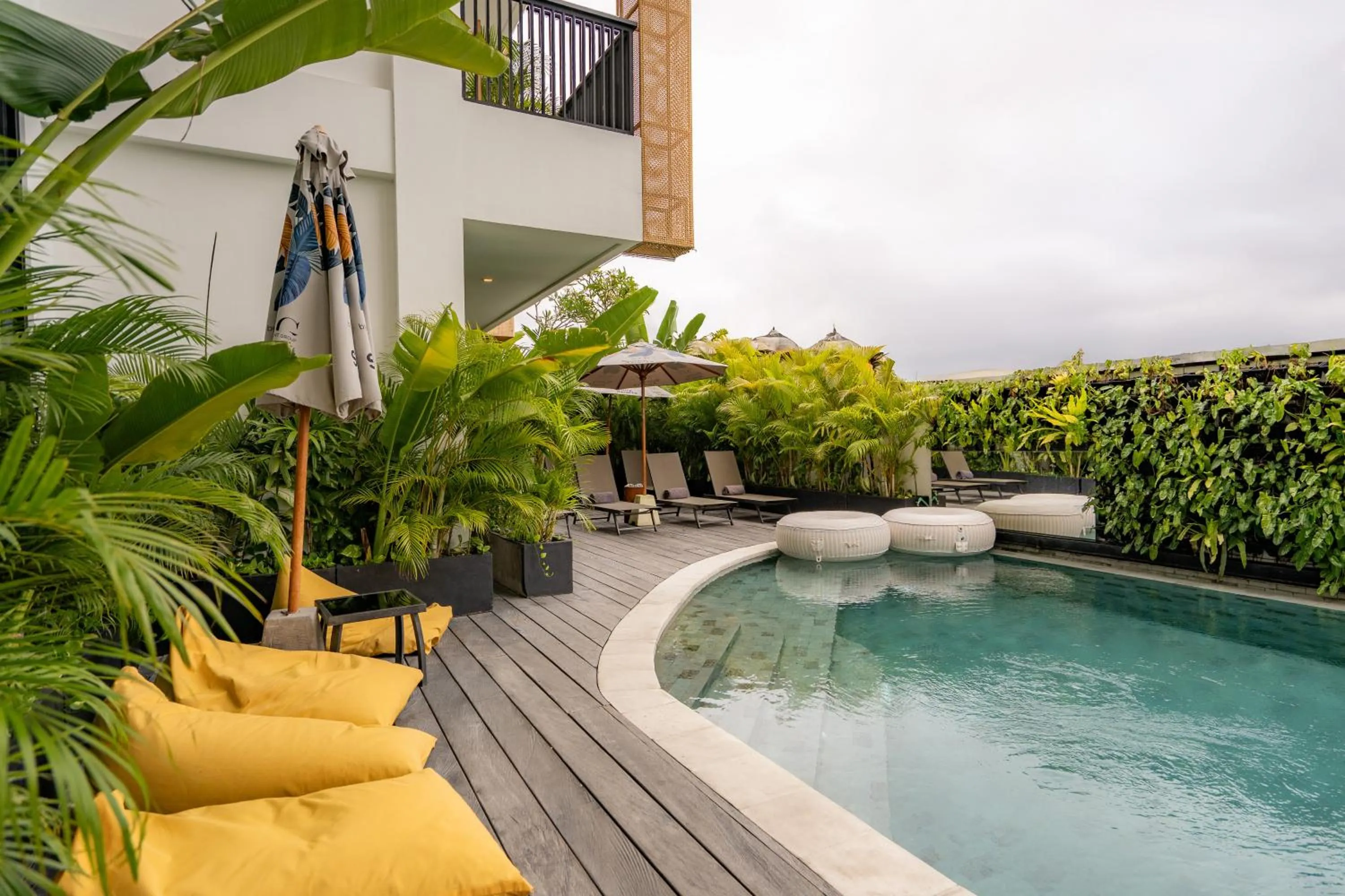 Swimming pool in Sunny Nine Villa by Betterplace