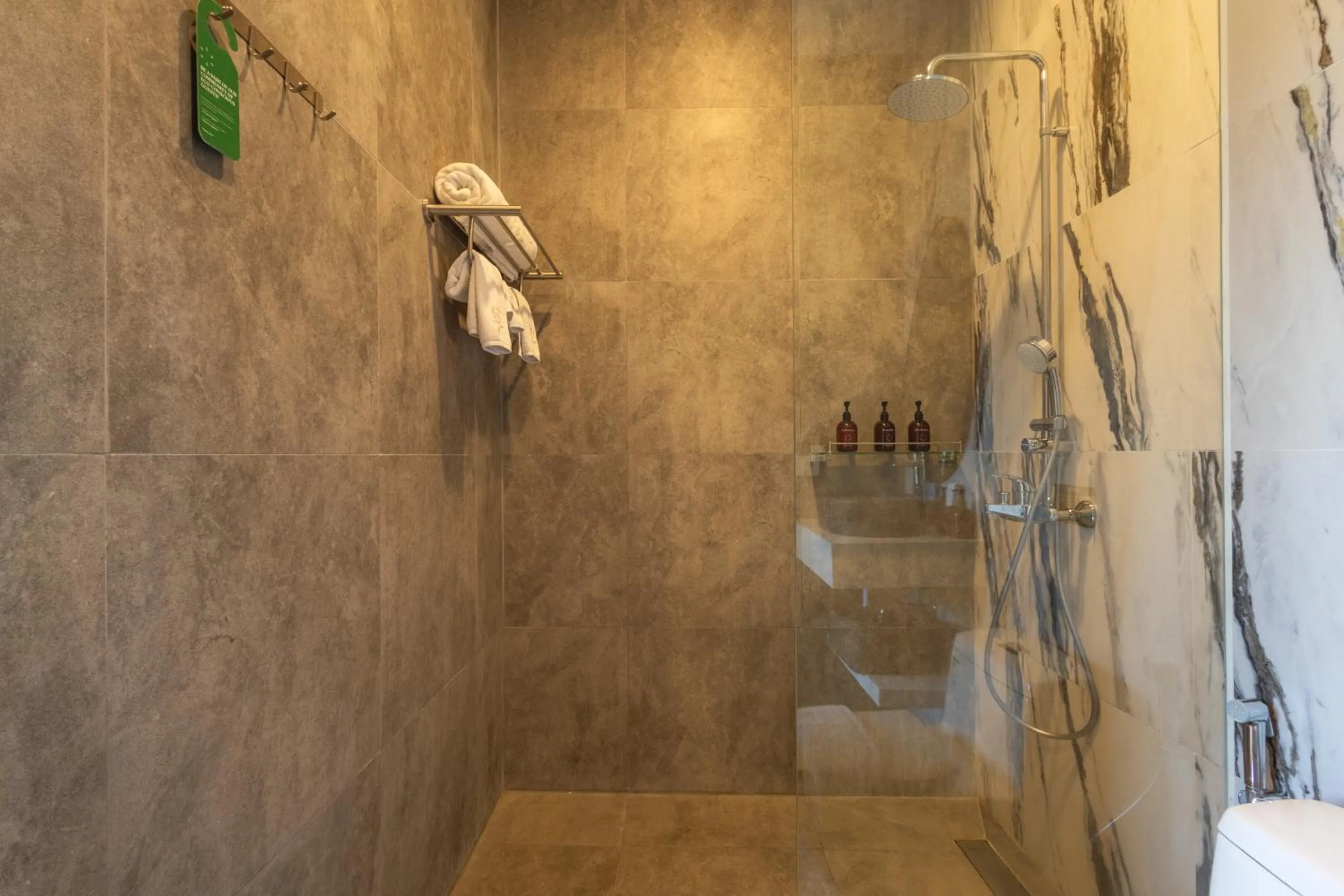 Bathroom in Sunny Nine Villa by Betterplace