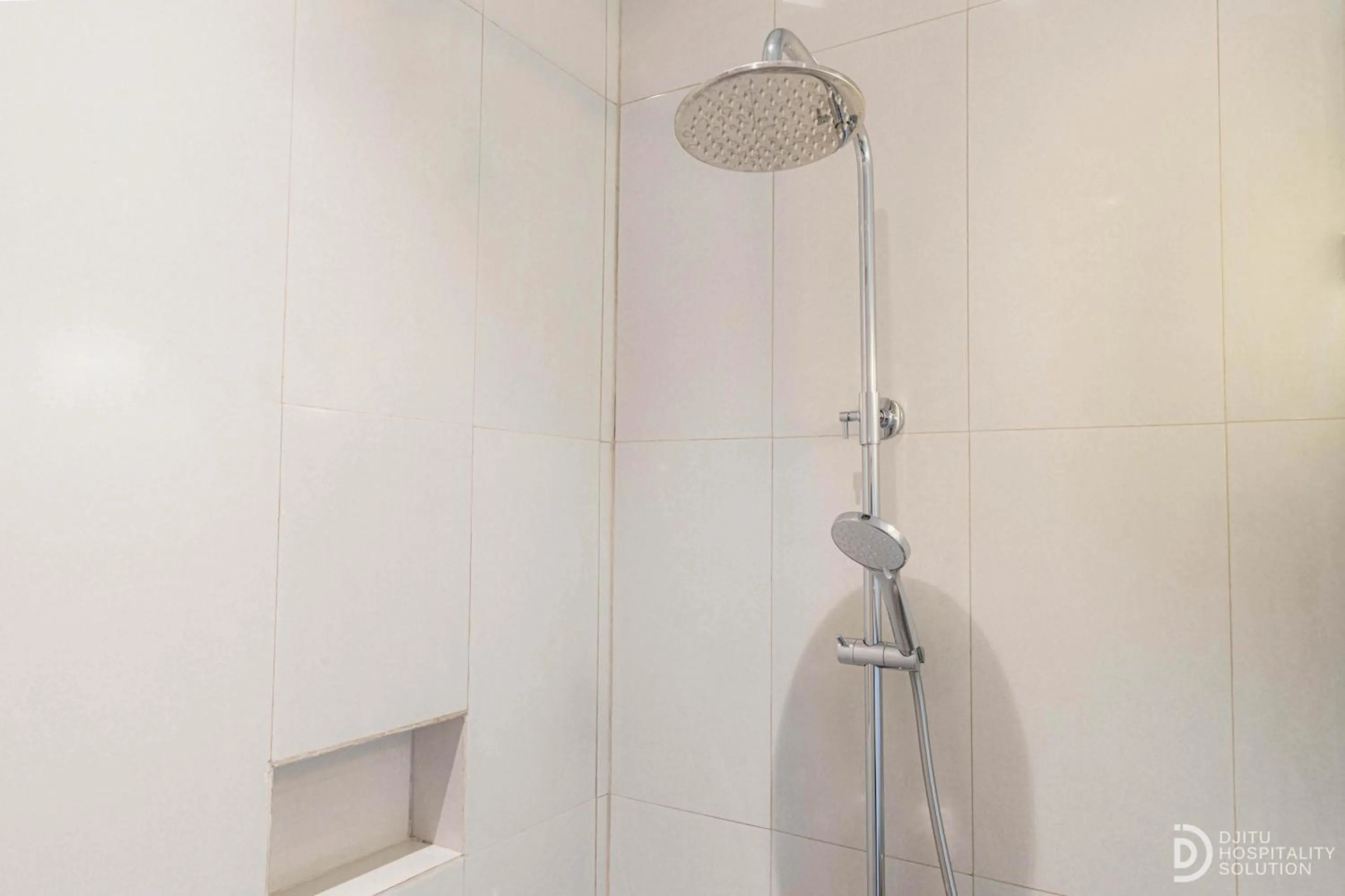 Bathroom in Weda Villas