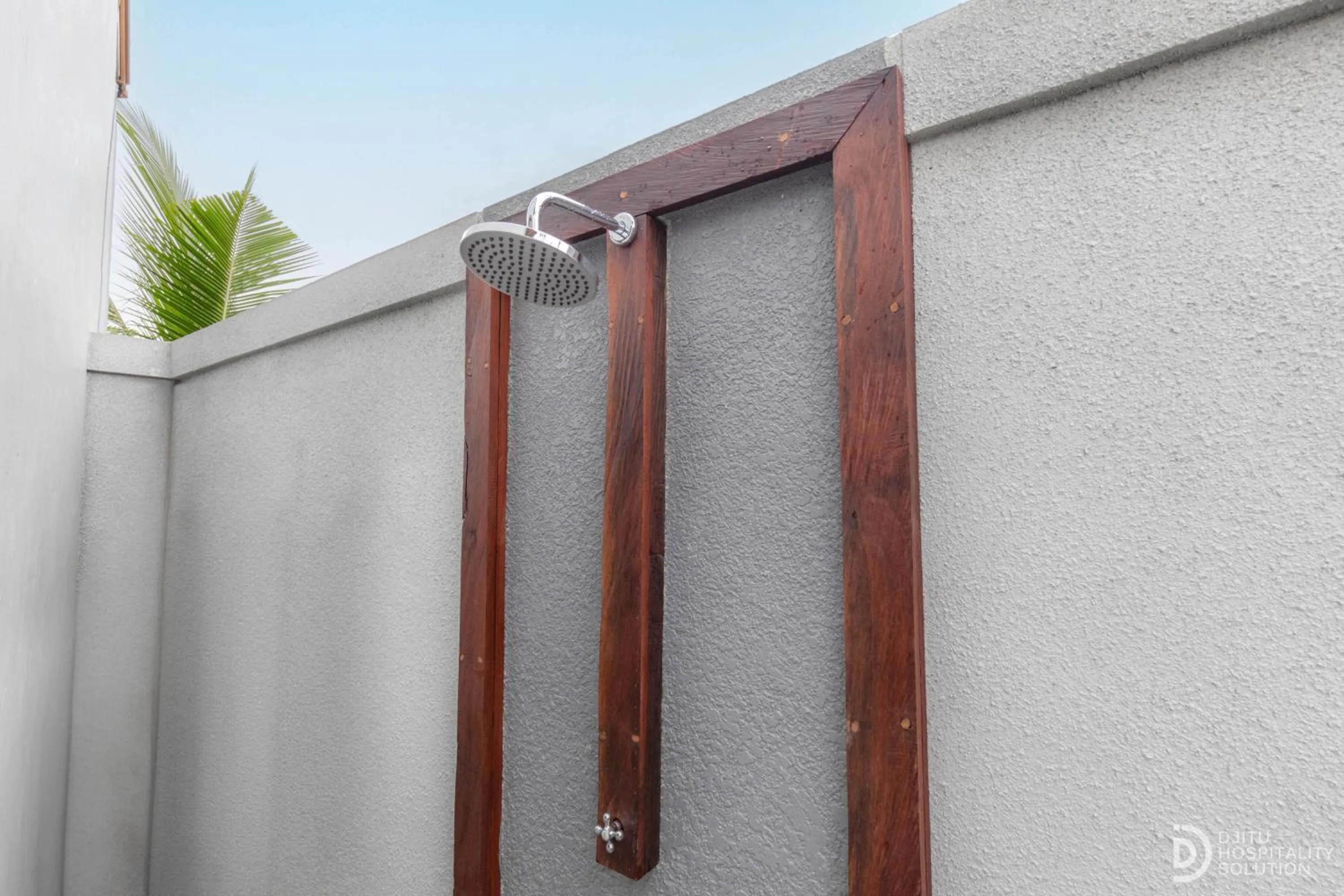 Shower in Weda Villas